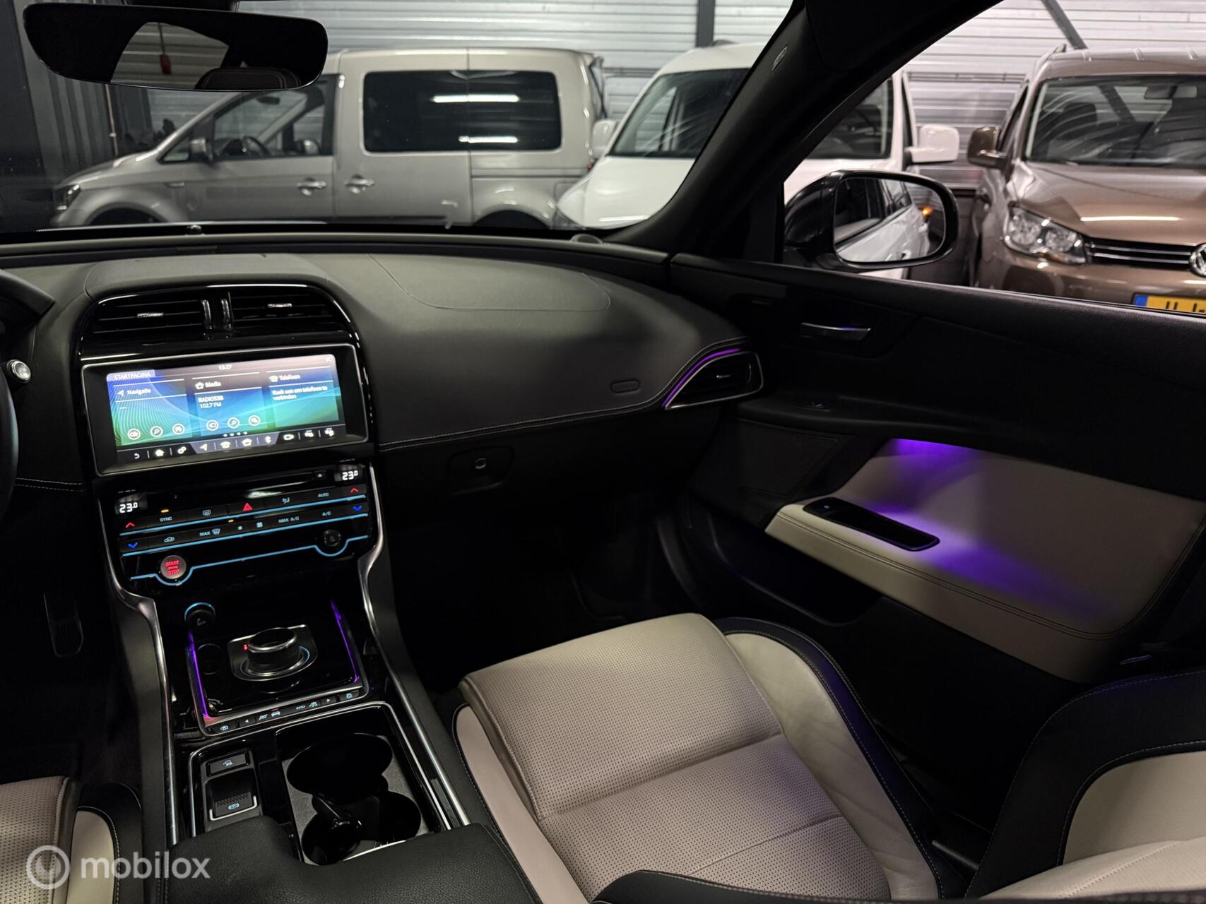 Foto van Jaguar Jaguar Xe
