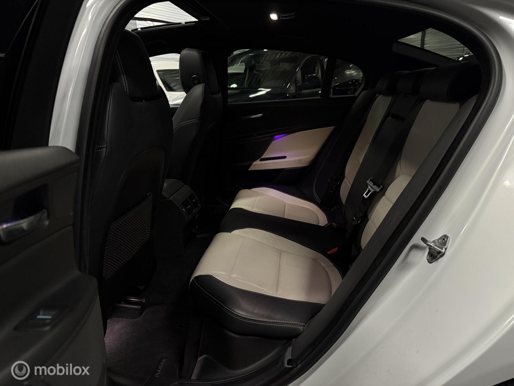 Foto van Jaguar Jaguar Xe