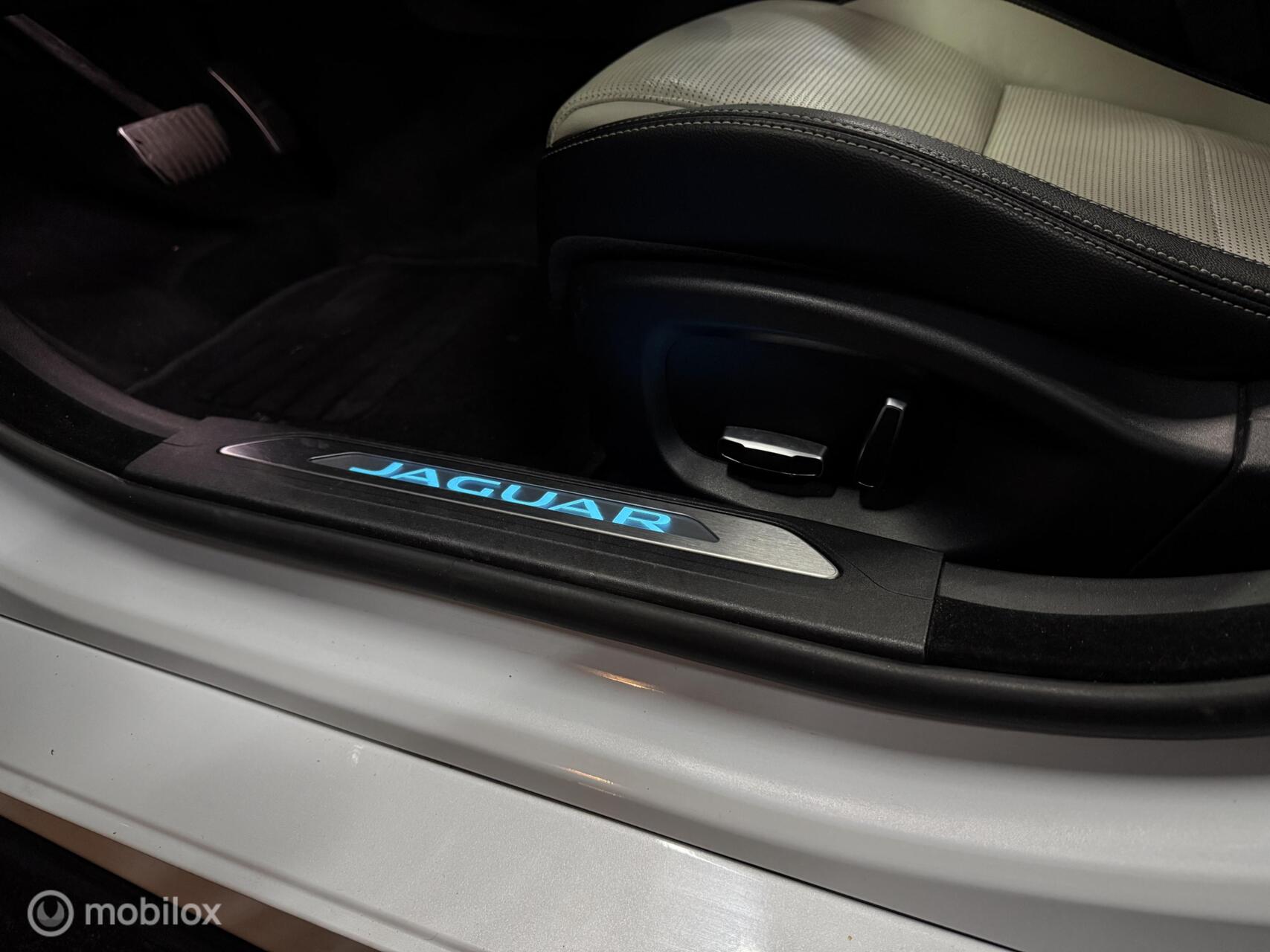 Foto van Jaguar Jaguar Xe