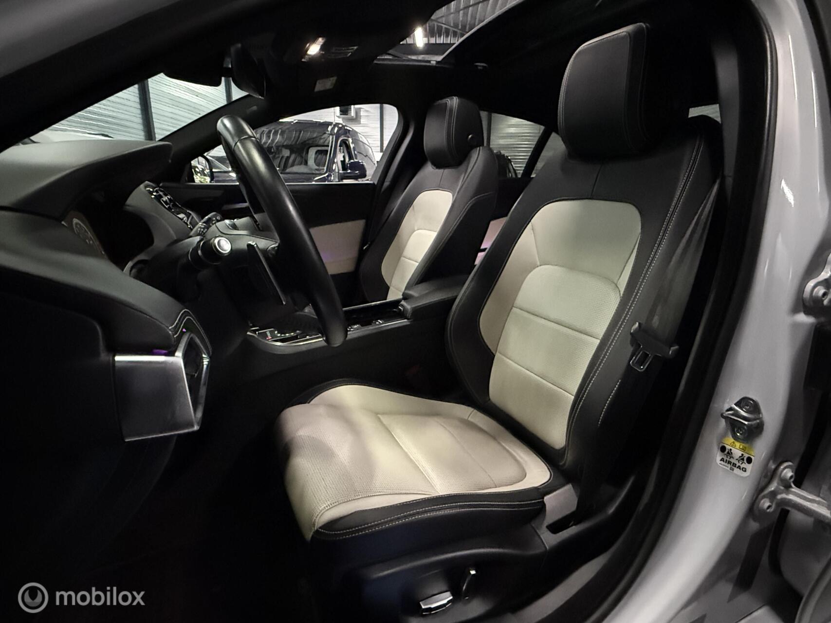 Foto van Jaguar Jaguar Xe