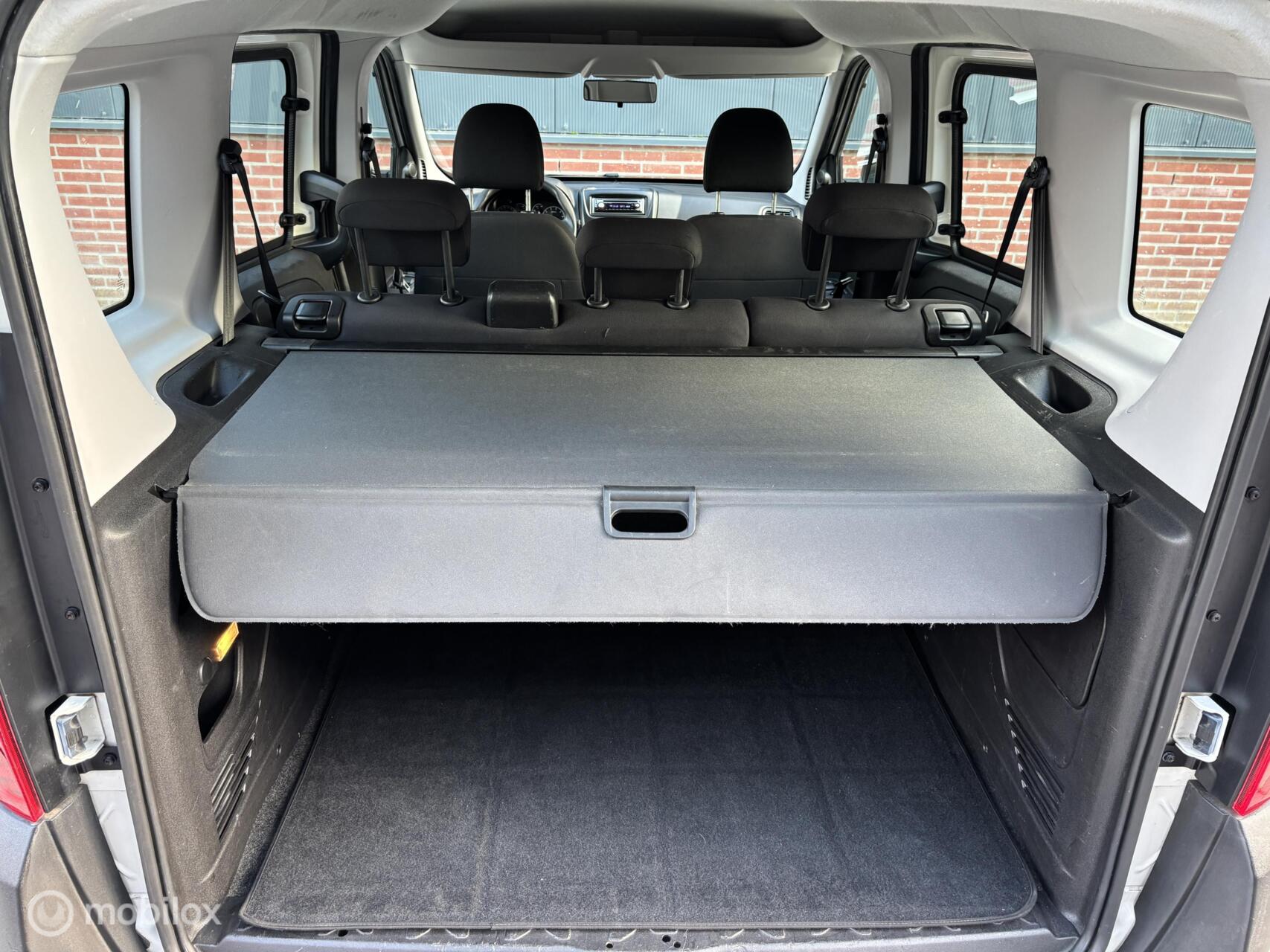 Foto van Opel Combo Tour