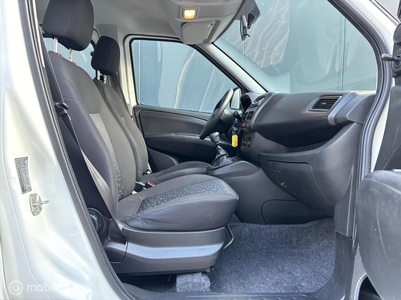 Foto van Opel Combo Tour
