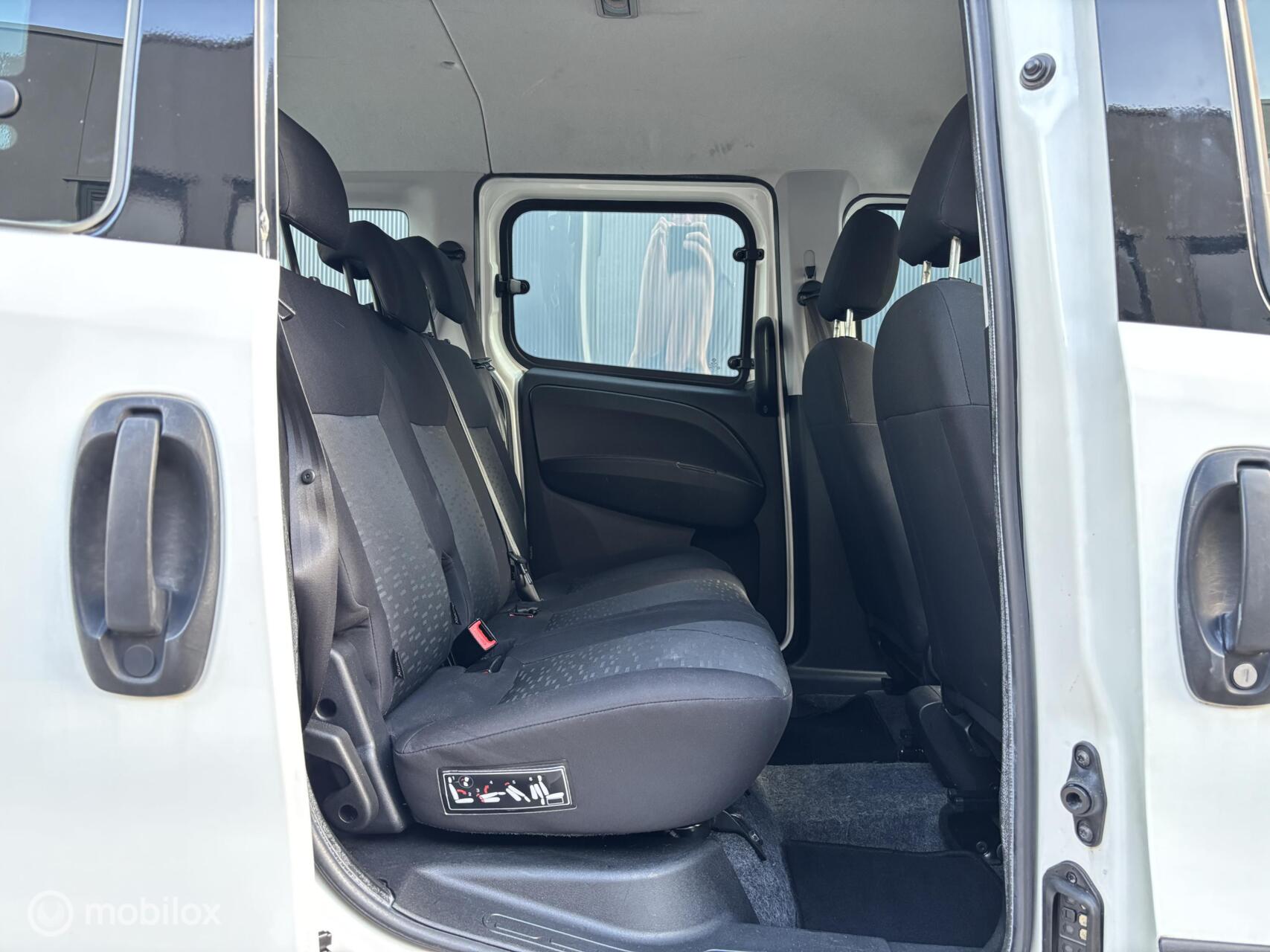Foto van Opel Combo Tour