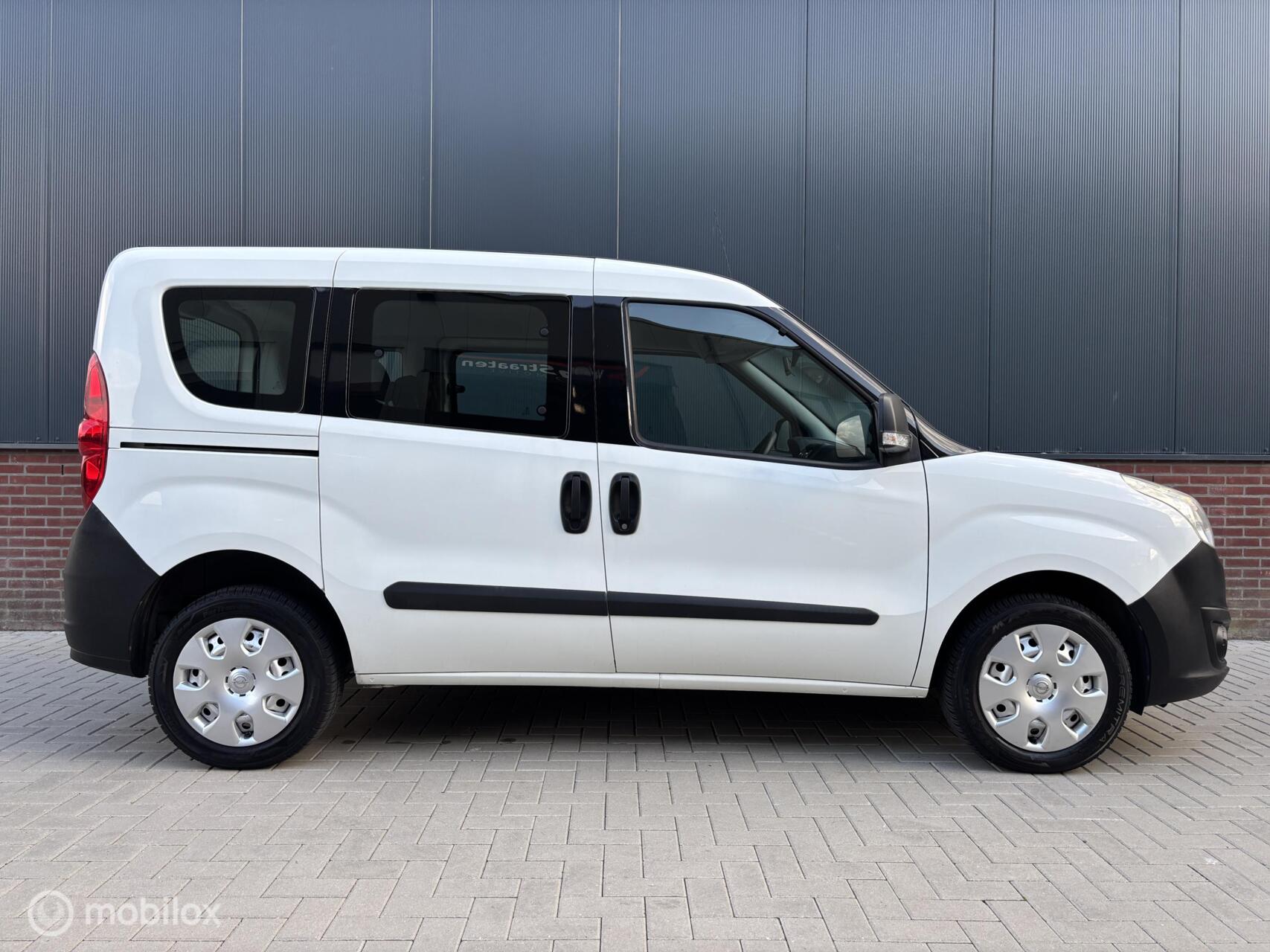 Foto van Opel Combo Tour