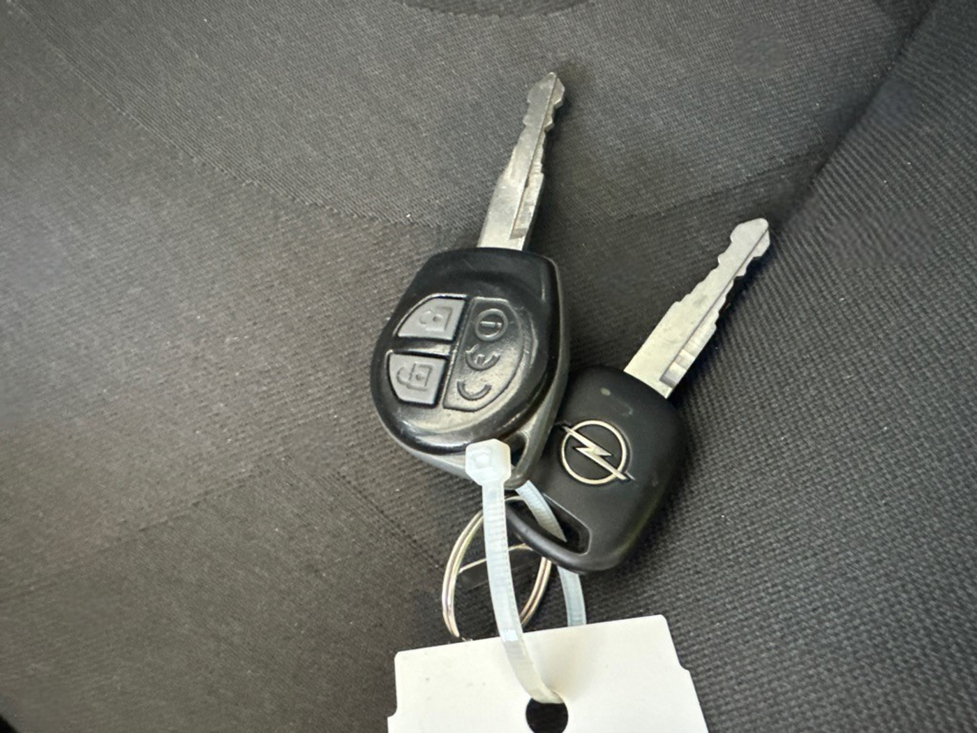 Foto van Opel Agila