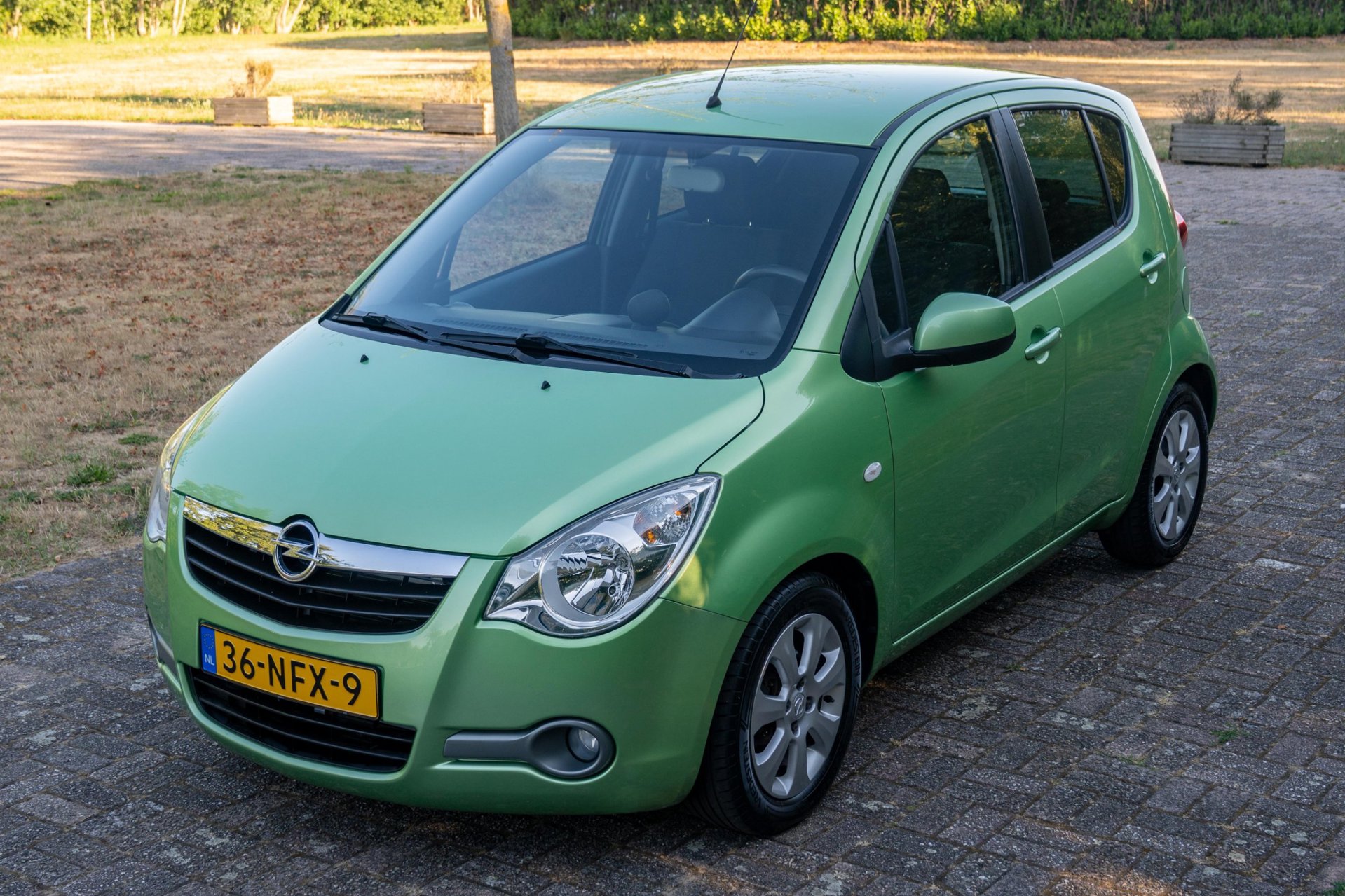 Foto van Opel Agila