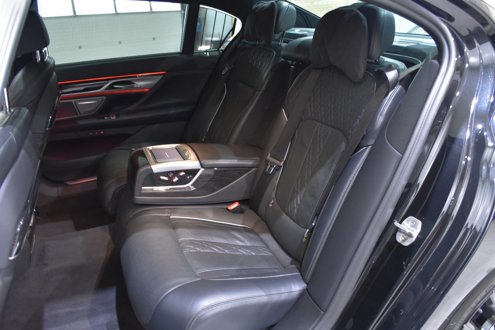 Foto van BMW 745le