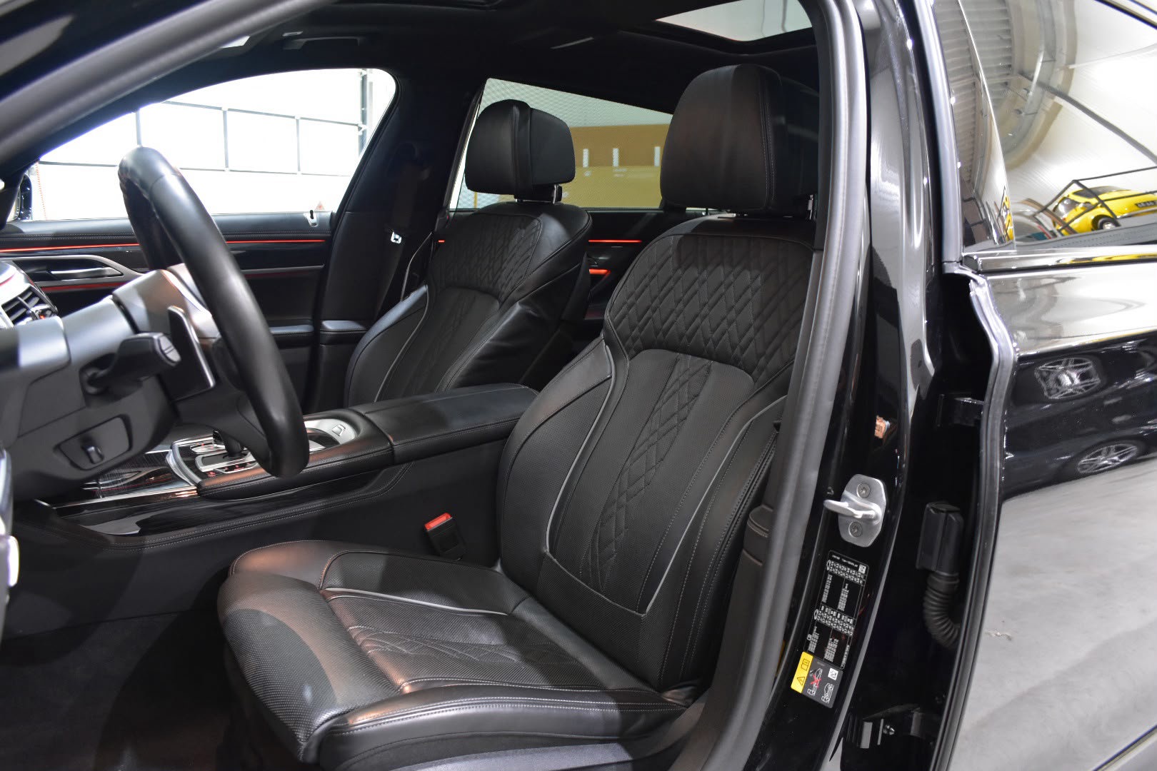 Foto van BMW 745le