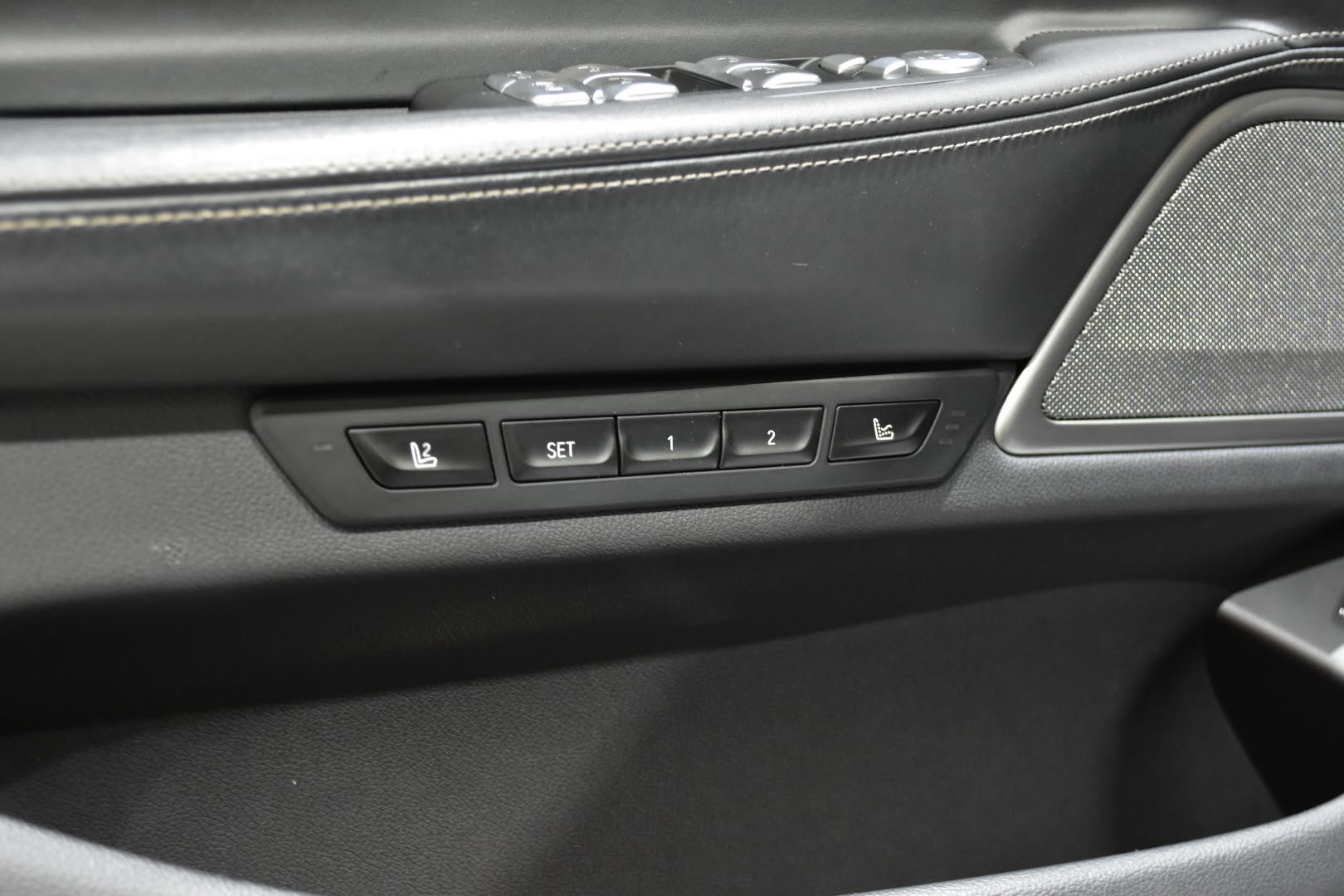 Foto van BMW 745le