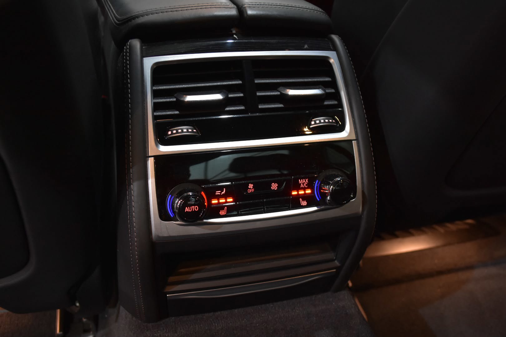 Foto van BMW 745le