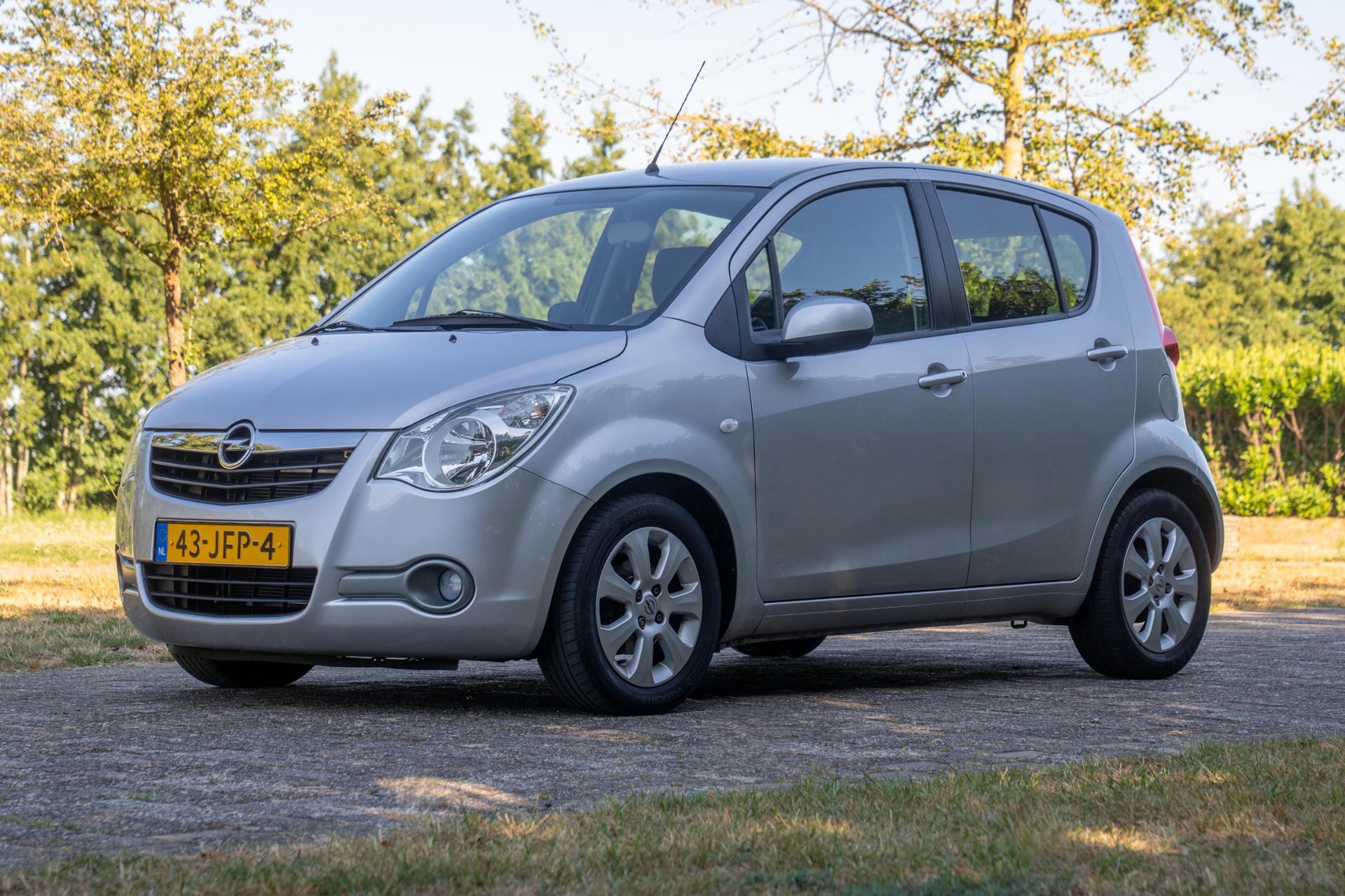 Foto van Opel Agila