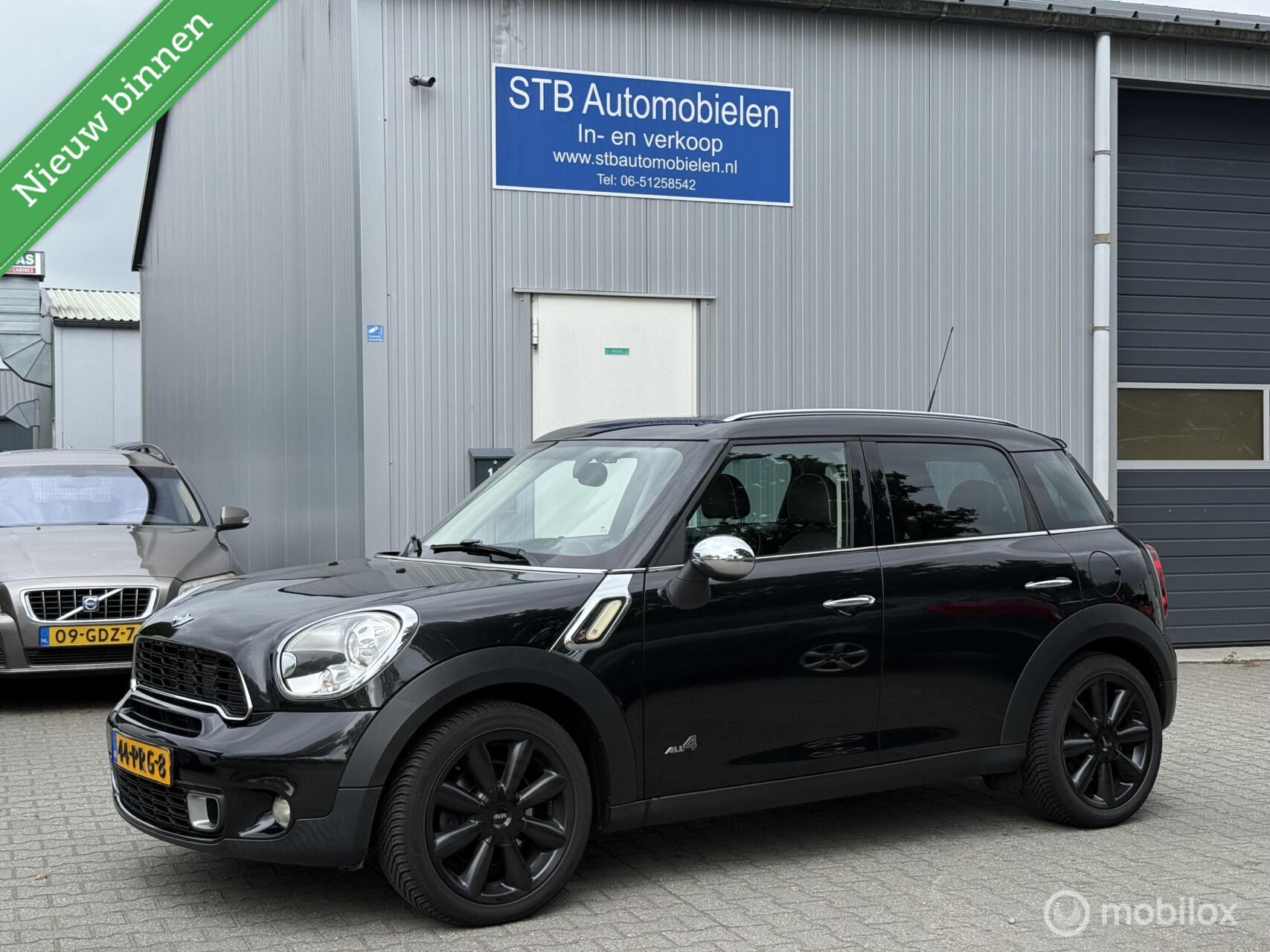 Mini Countryman 1.6 Cooper S ALL4 Chili|AUT|NAVI|LEDER|LM 18 2011 - voorkant