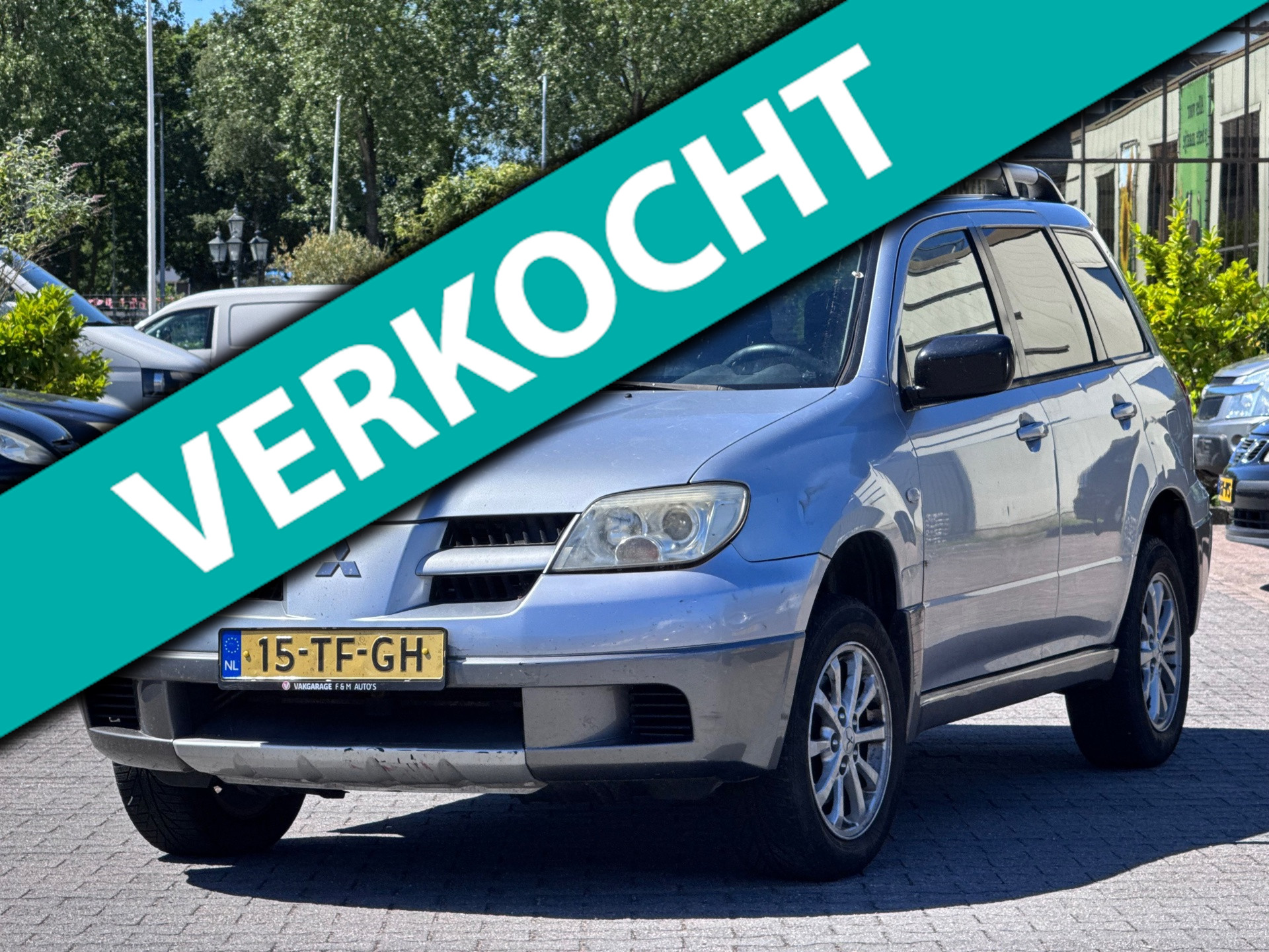 Mitsubishi Mitsubishi Outlander 2.0 Invite+ | Airco |  Elektrische ramen | APK 18-11-2026 | 2006 - voorkant