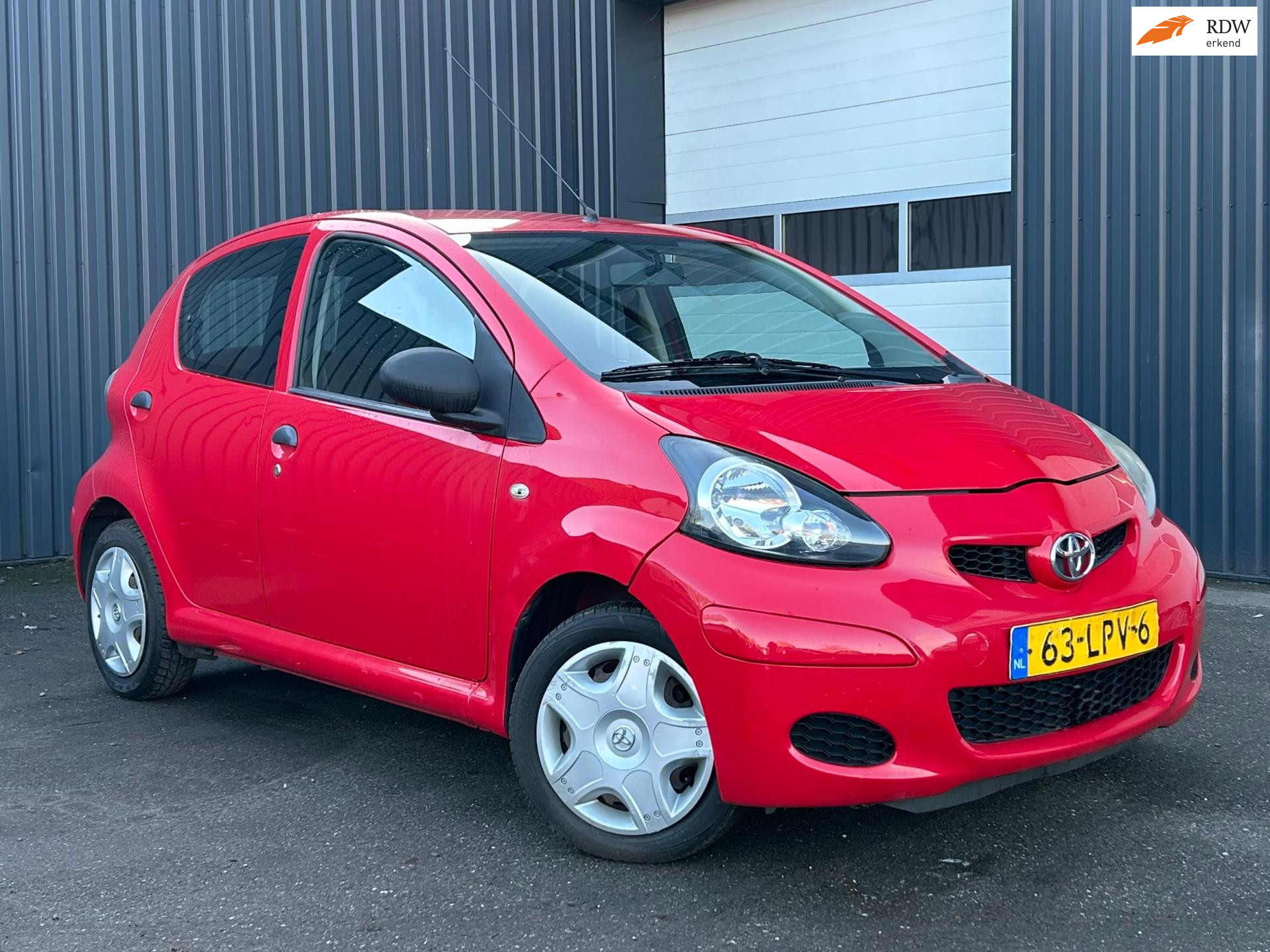 Toyota Aygo 1.0-12V Access 2010 - voorkant