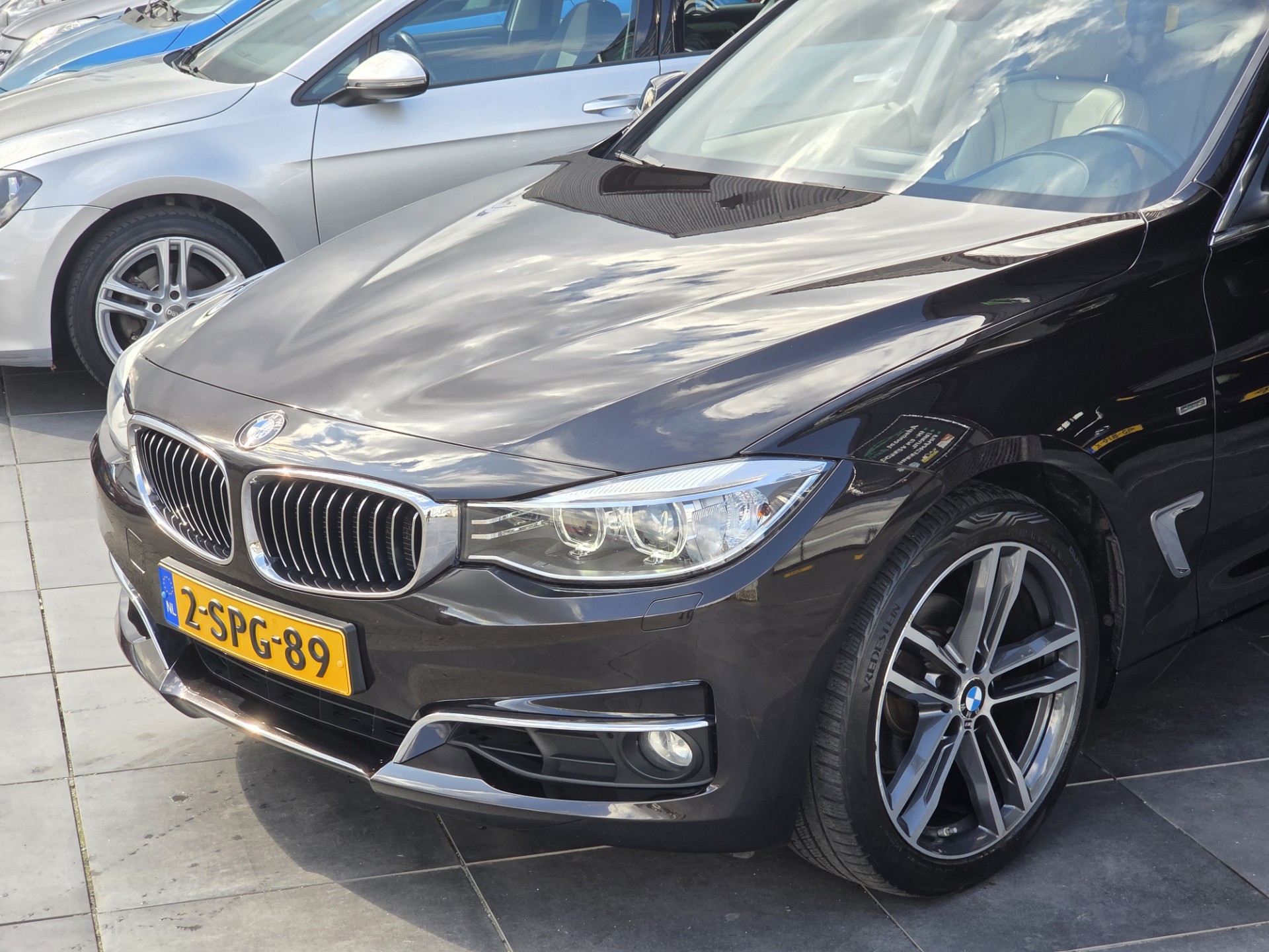Foto van BMW 320i