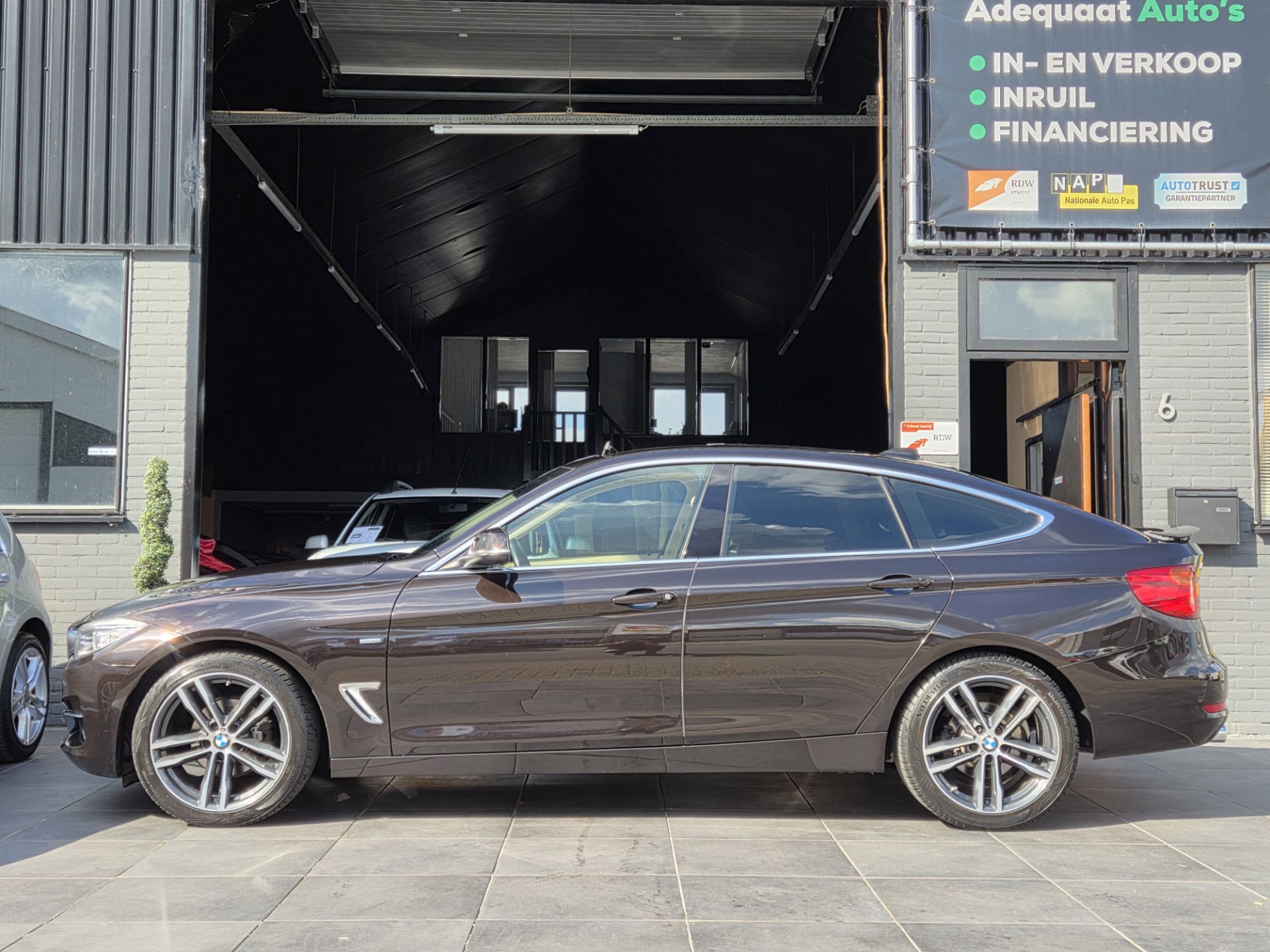 Foto van BMW 320i
