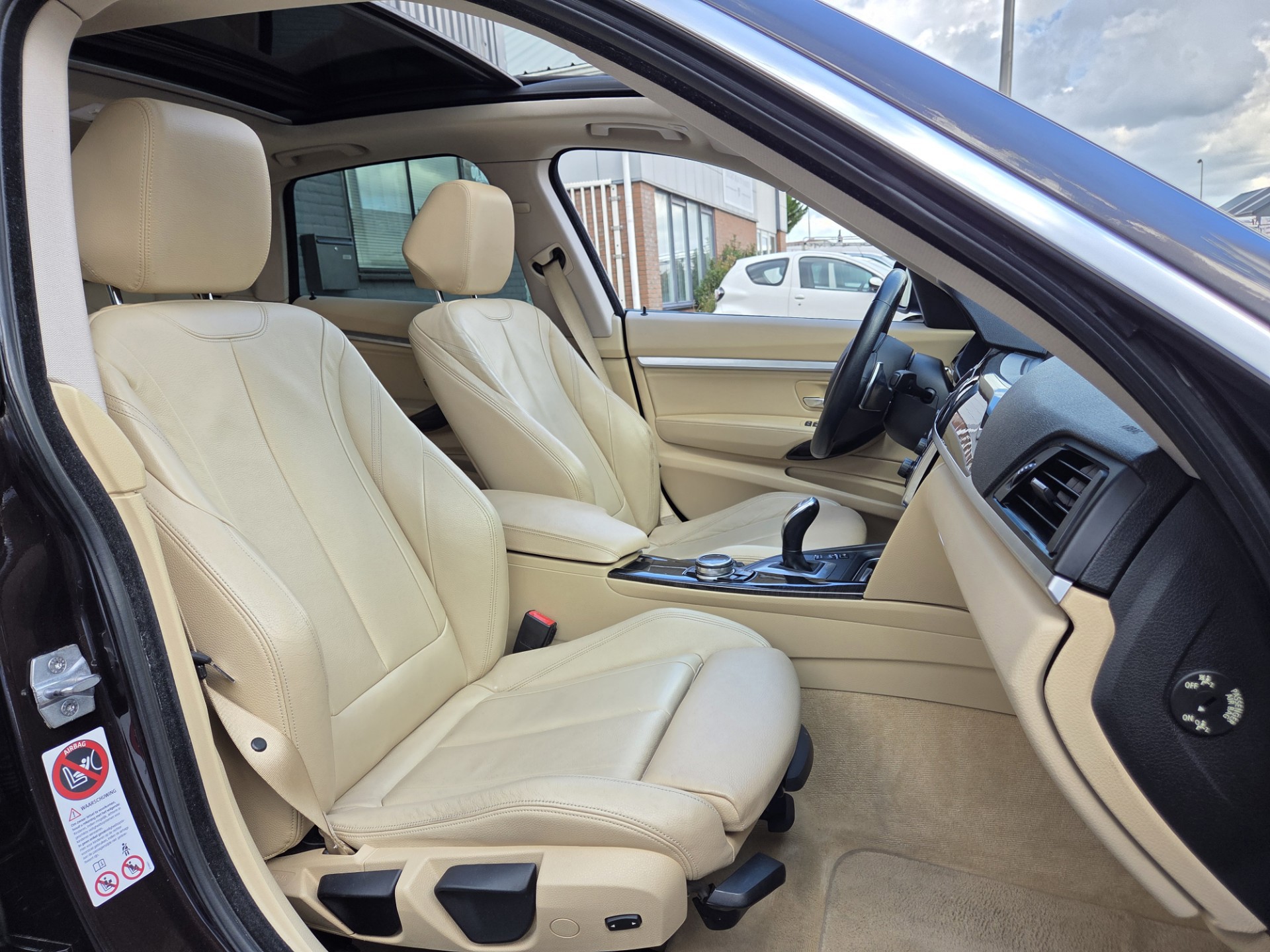Foto van BMW 320i