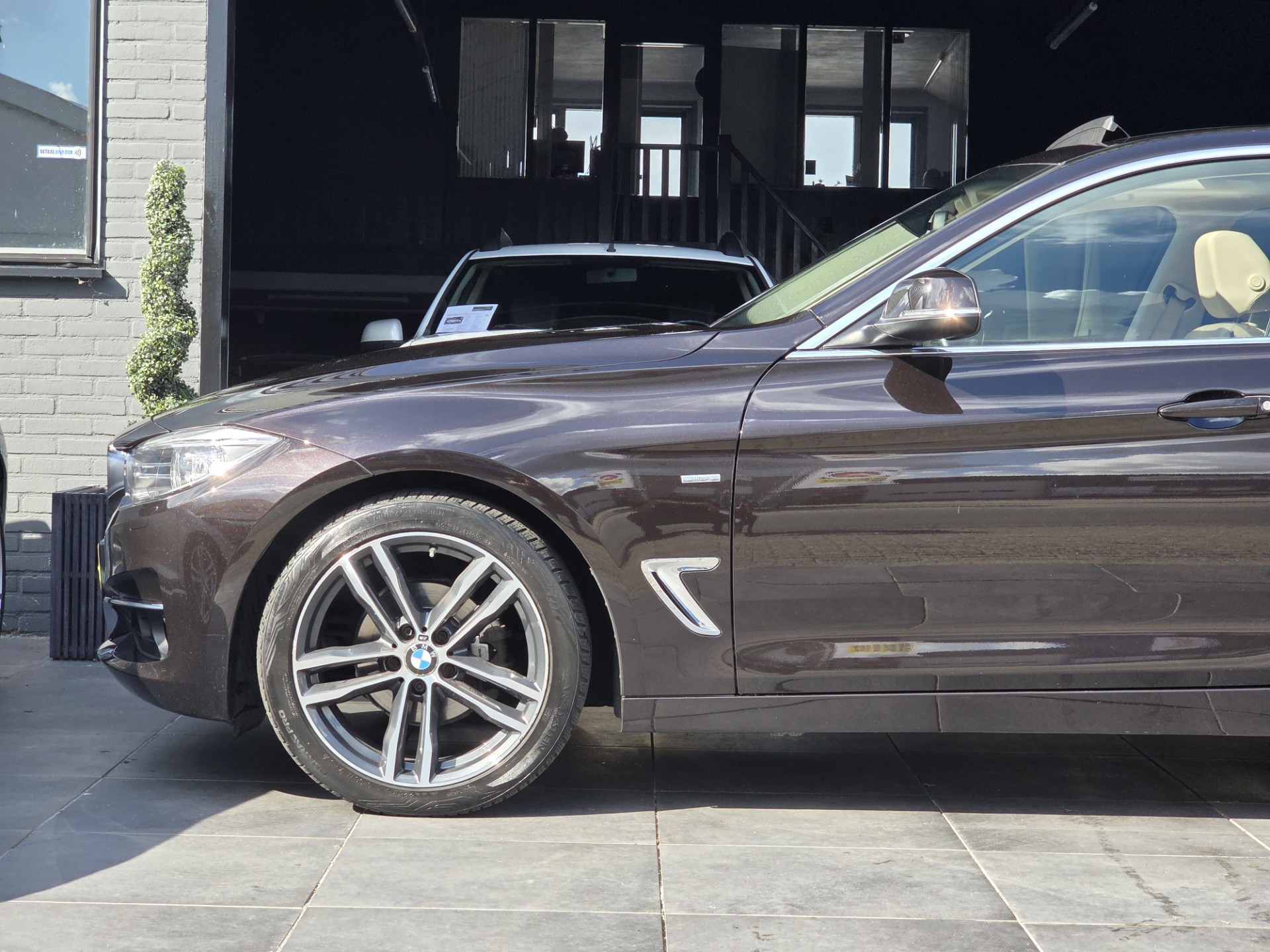 Foto van BMW 320i