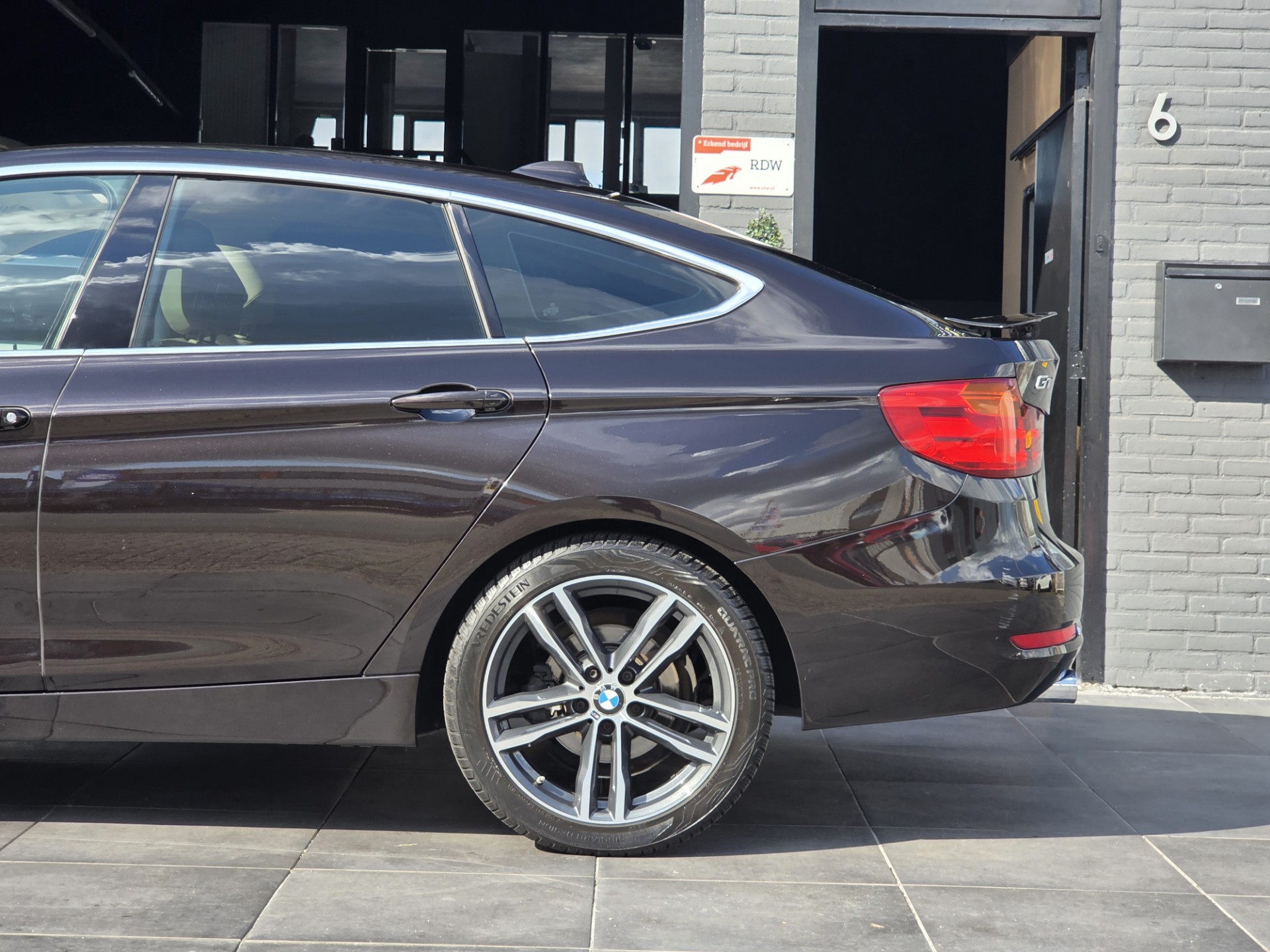 Foto van BMW 320i