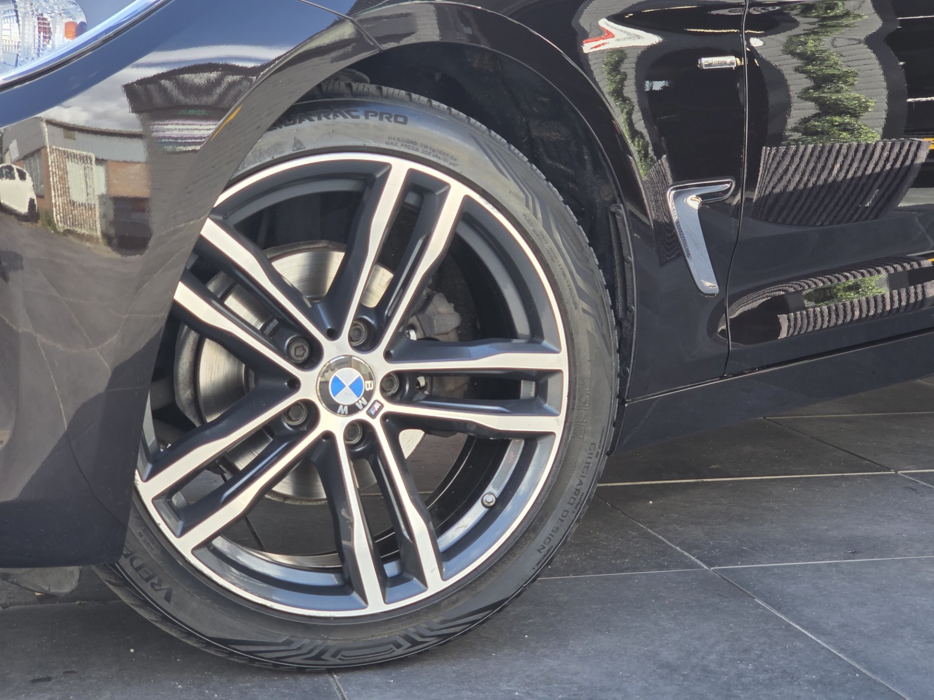 Foto van BMW 320i