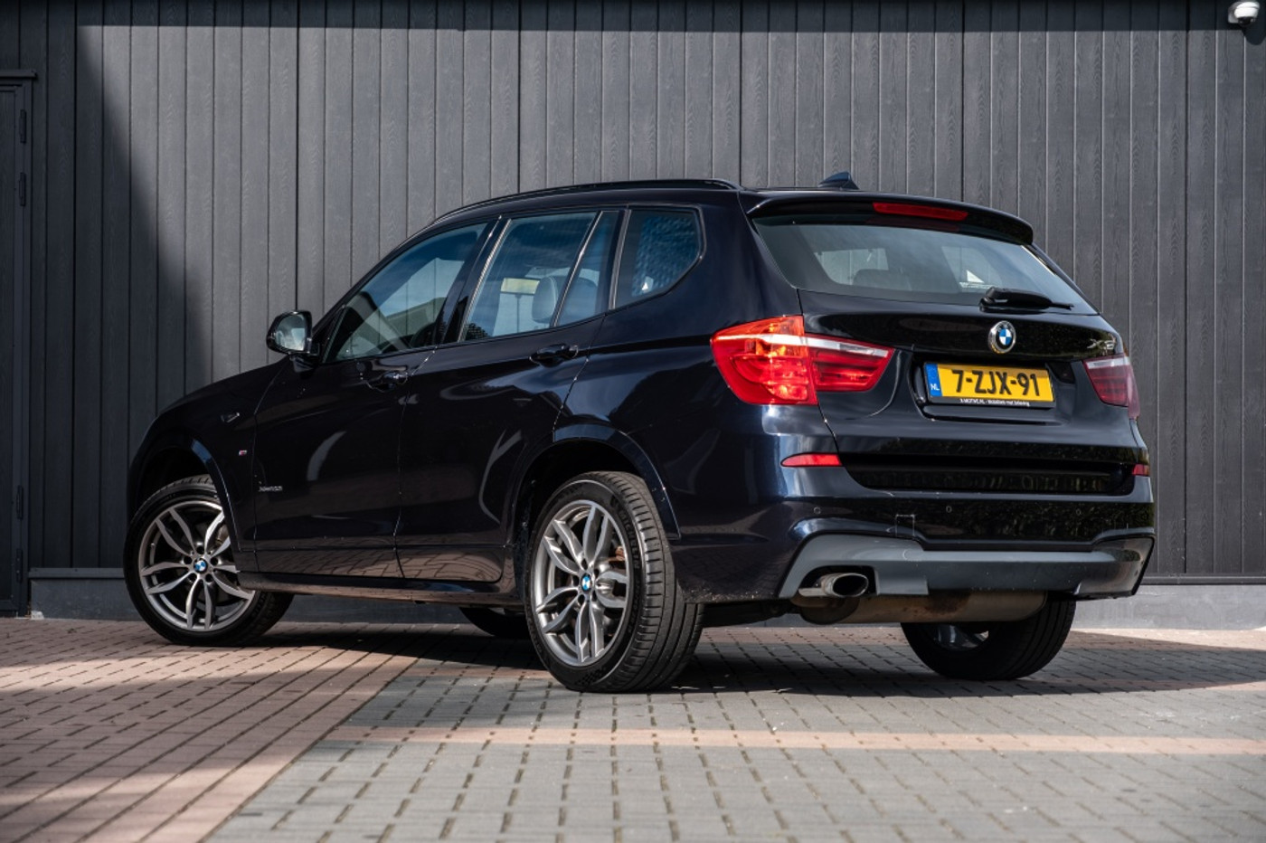 Foto van BMW X3 Xdrive20i