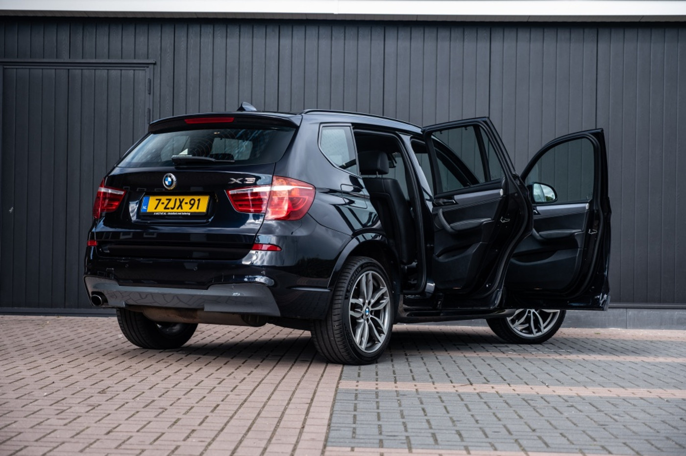 Foto van BMW X3 Xdrive20i