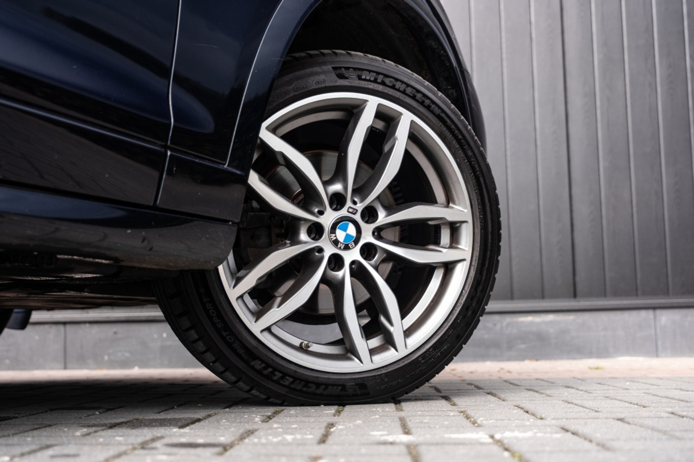 Foto van BMW X3 Xdrive20i