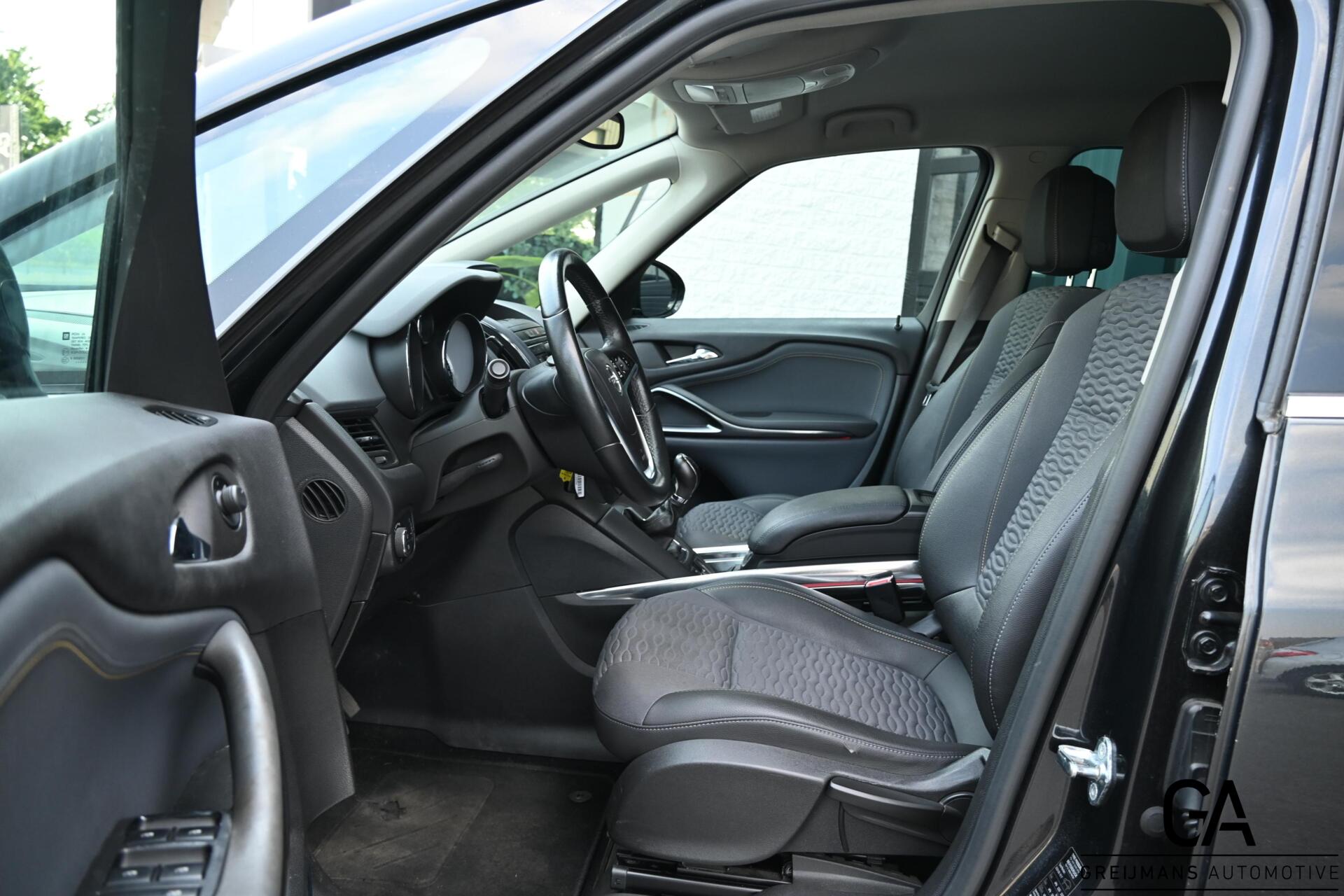 Foto van Opel Zafira Tourer