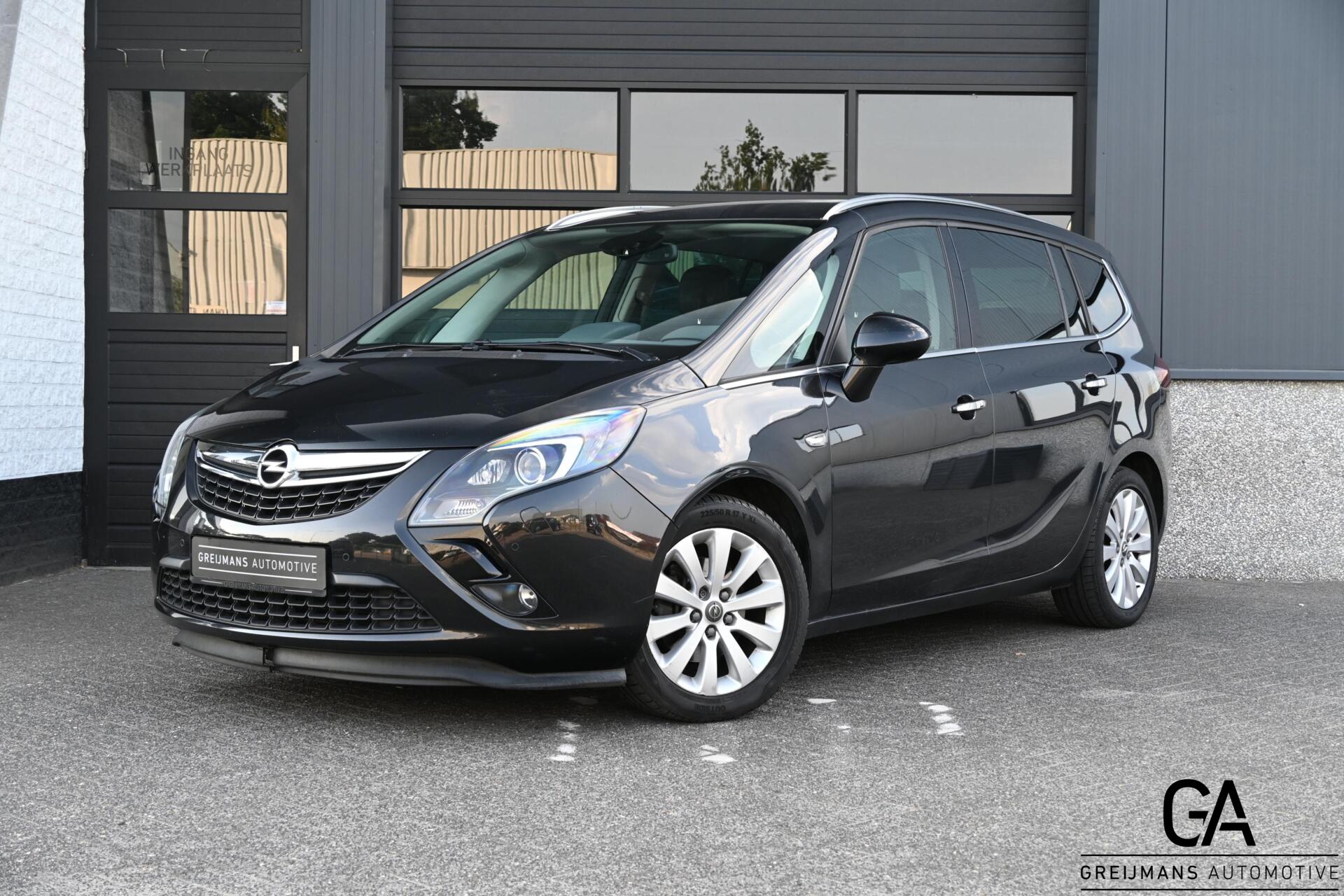 Opel Zafira Tourer 1.4 Cosmo 7p. 2012 - voorkant