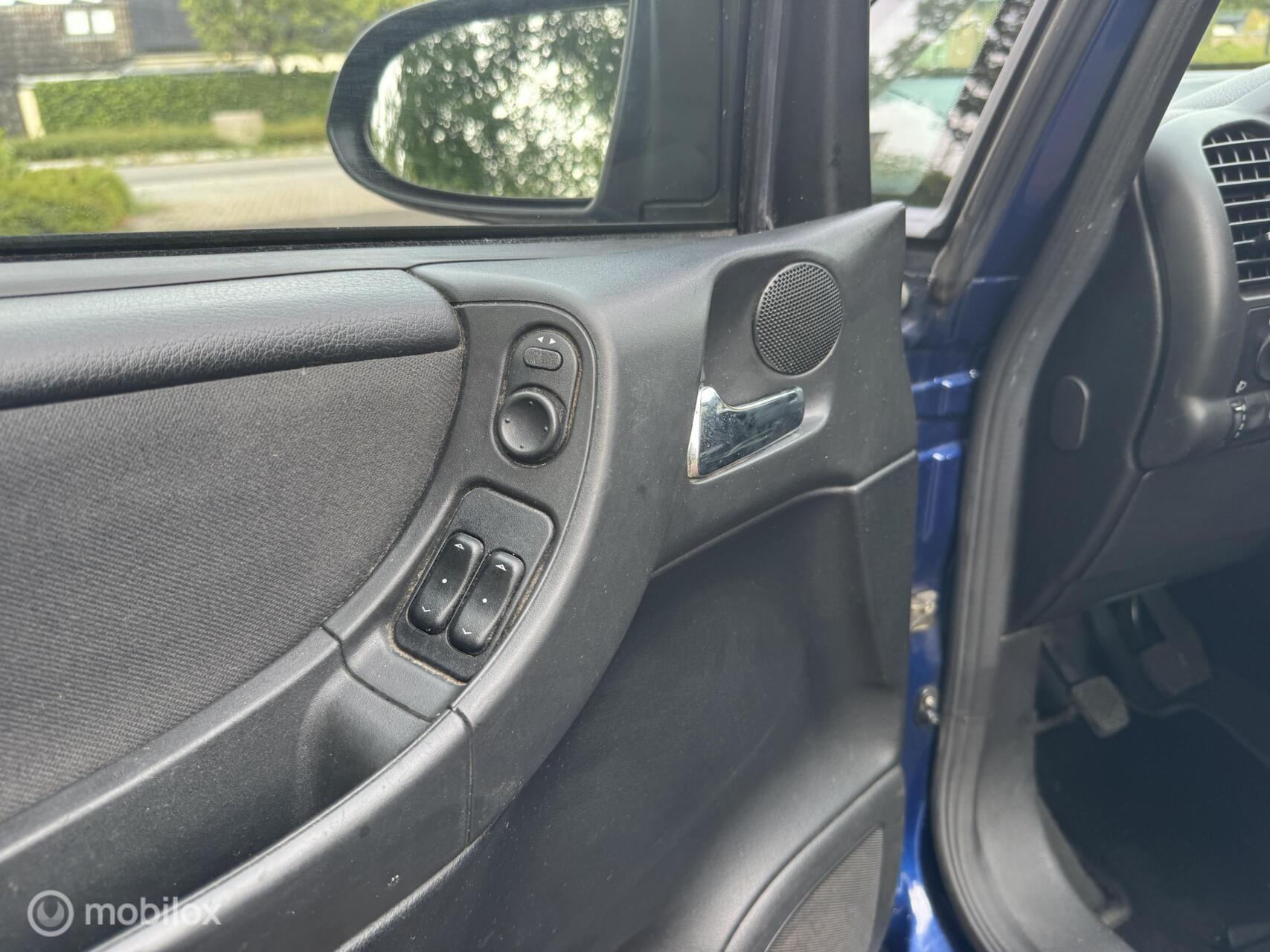 Foto van Opel Zafira-a