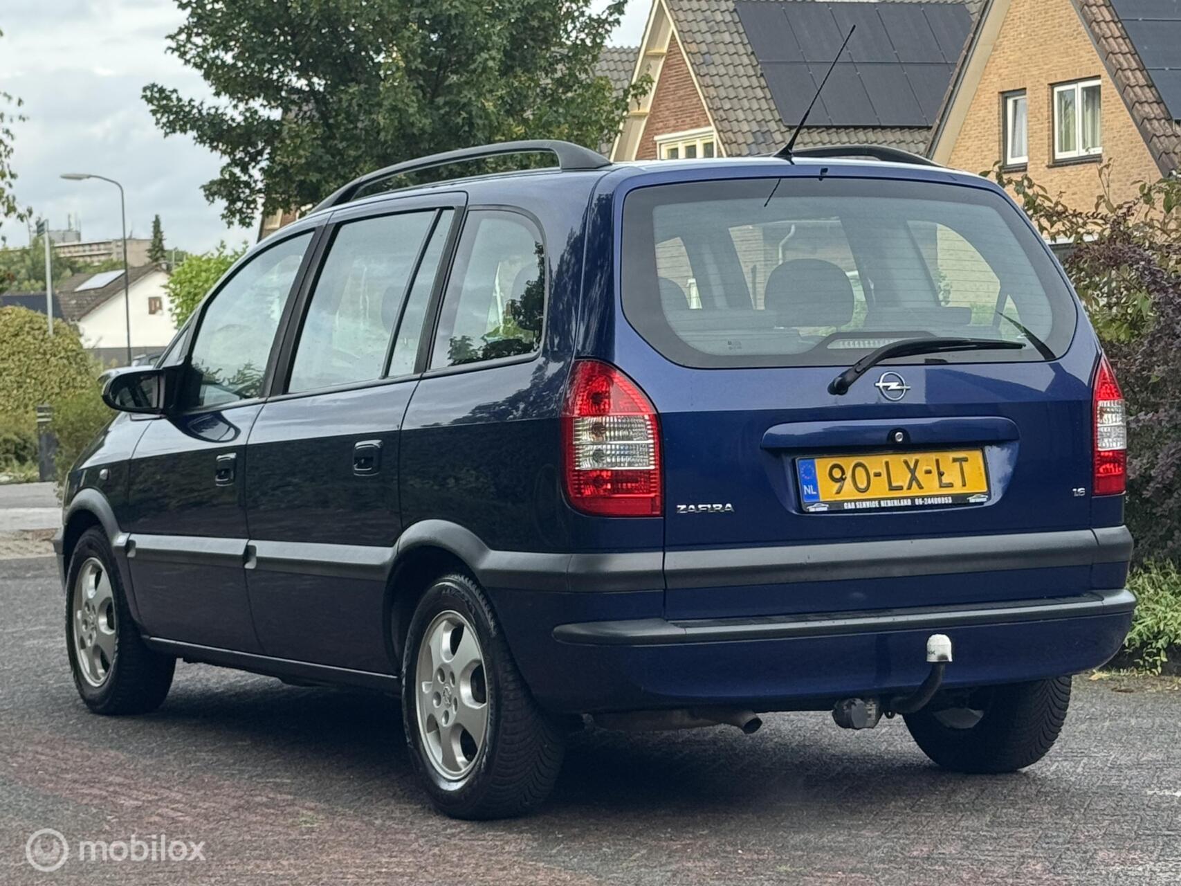 Foto van Opel Zafira-a