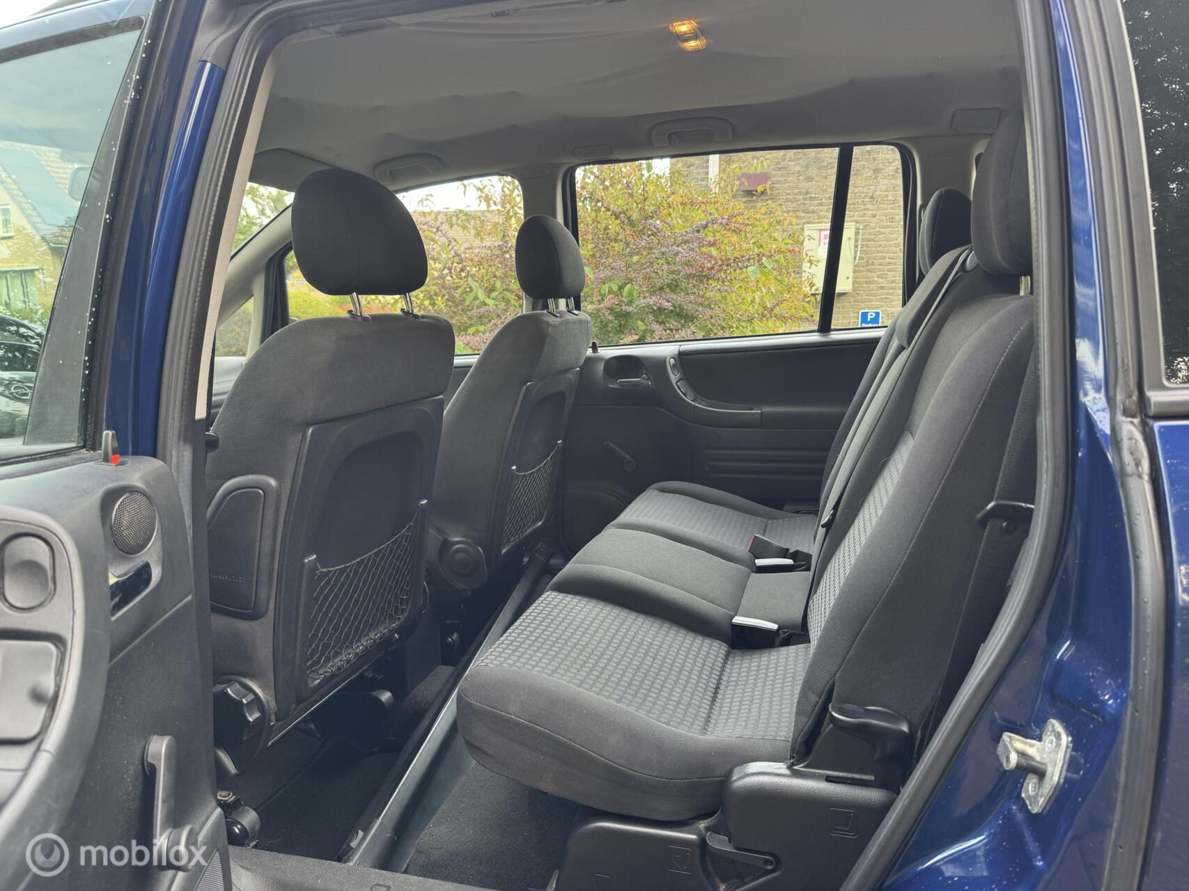 Foto van Opel Zafira-a