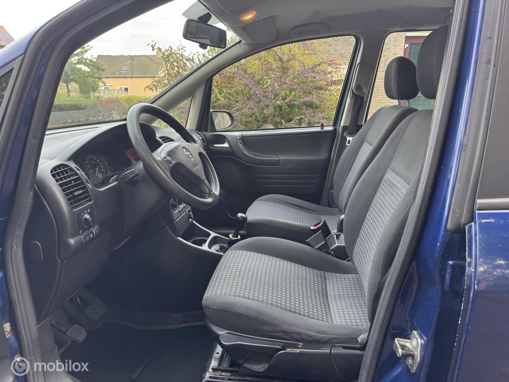 Foto van Opel Zafira-a