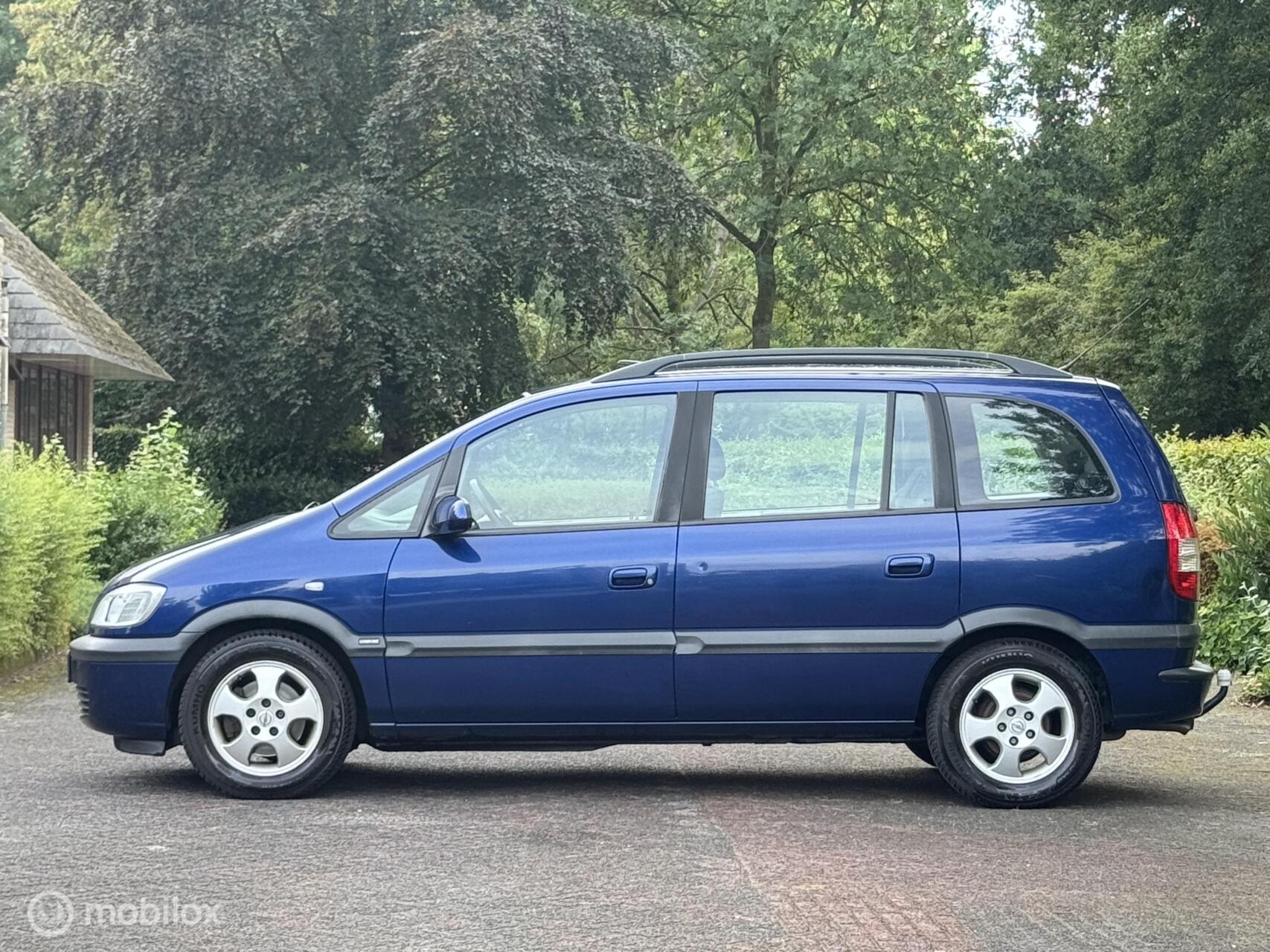 Foto van Opel Zafira-a