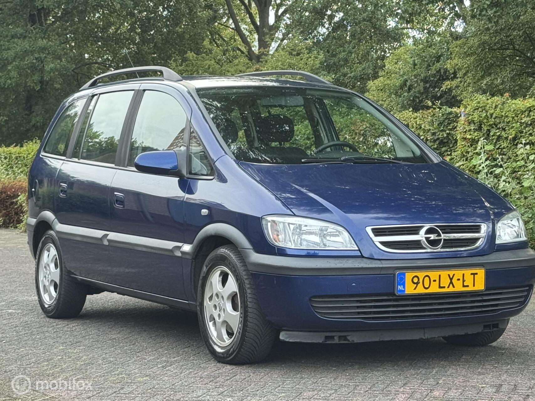 Foto van Opel Zafira-a