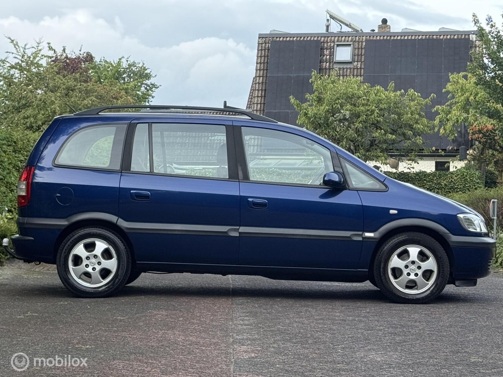 Foto van Opel Zafira-a