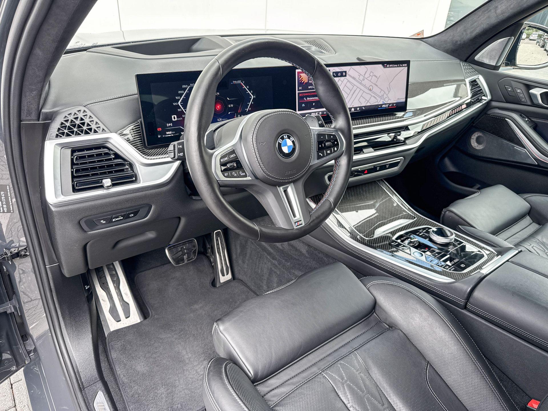 Foto van BMW X5 M60i xDrive