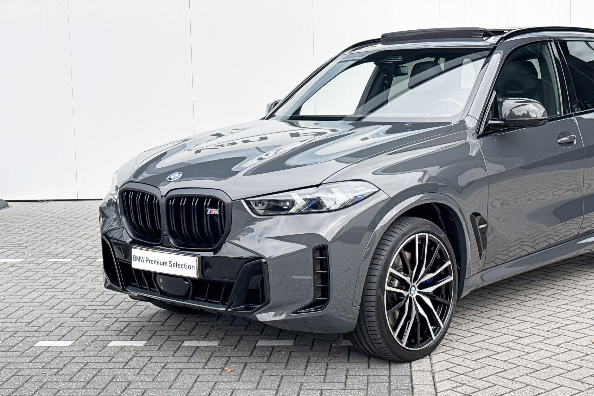Foto van BMW X5 M60i xDrive