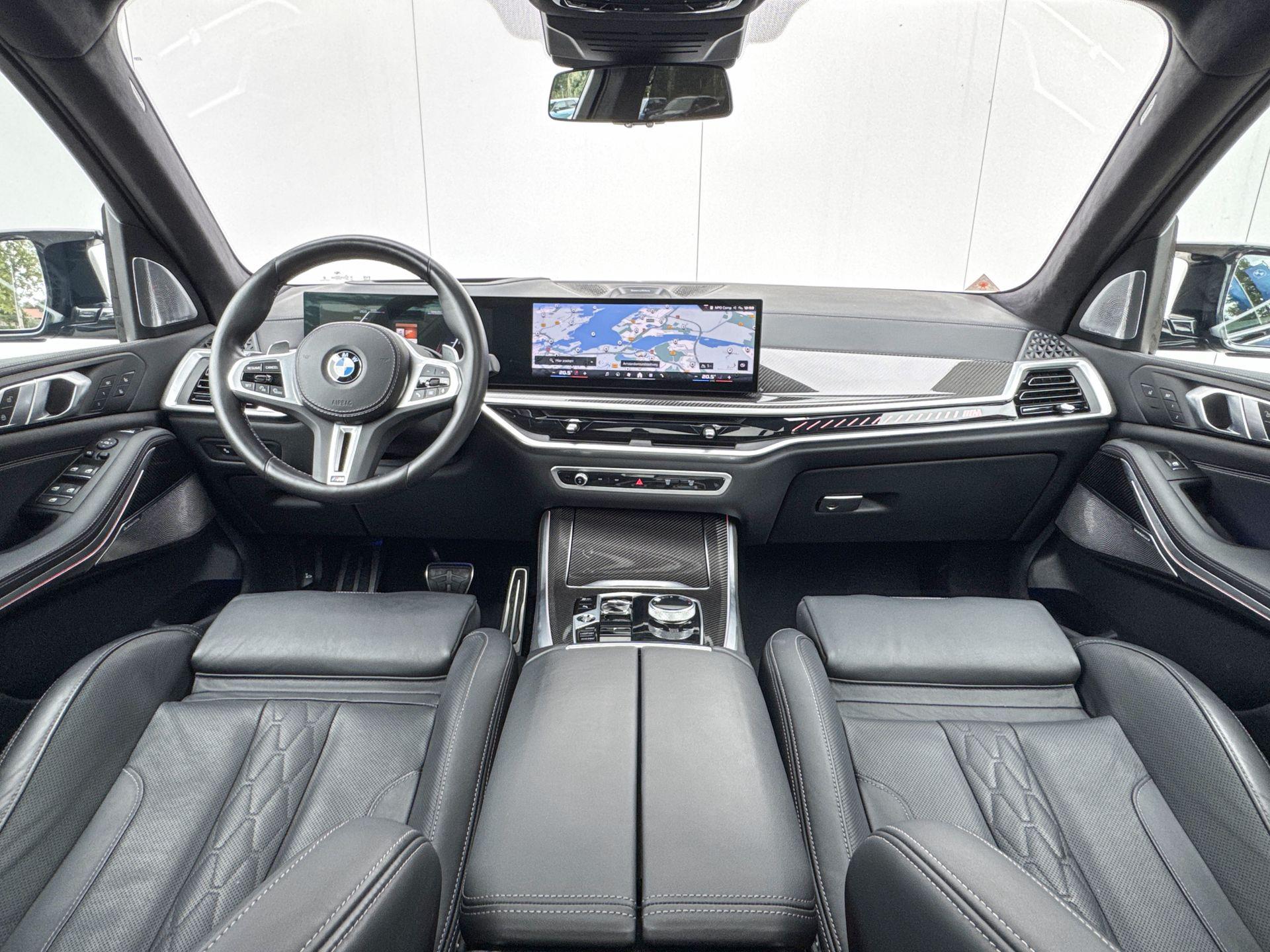 Foto van BMW X5 M60i xDrive