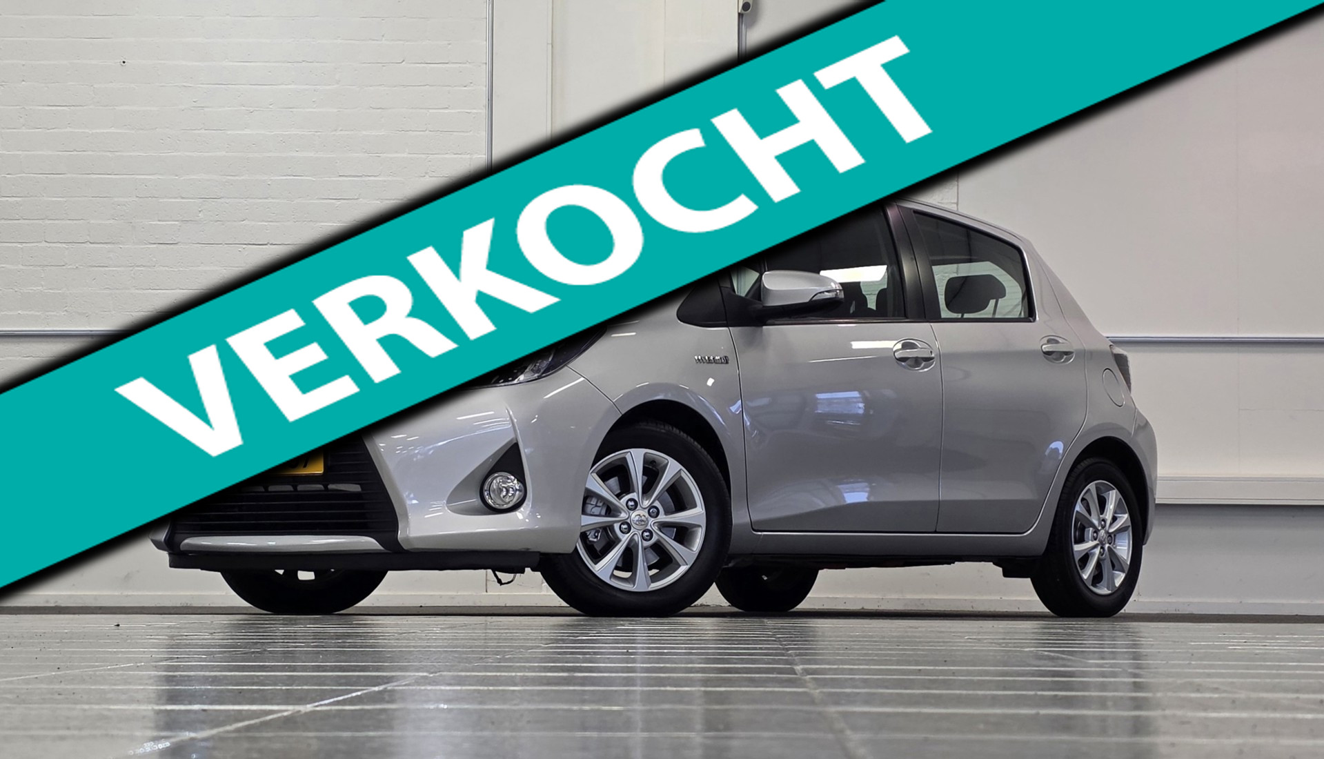 Toyota Toyota Yaris Hybrid 1.5 Full Hybrid Aspiration 2e Eigenaar Camera LED Garantie 2013 - voorkant