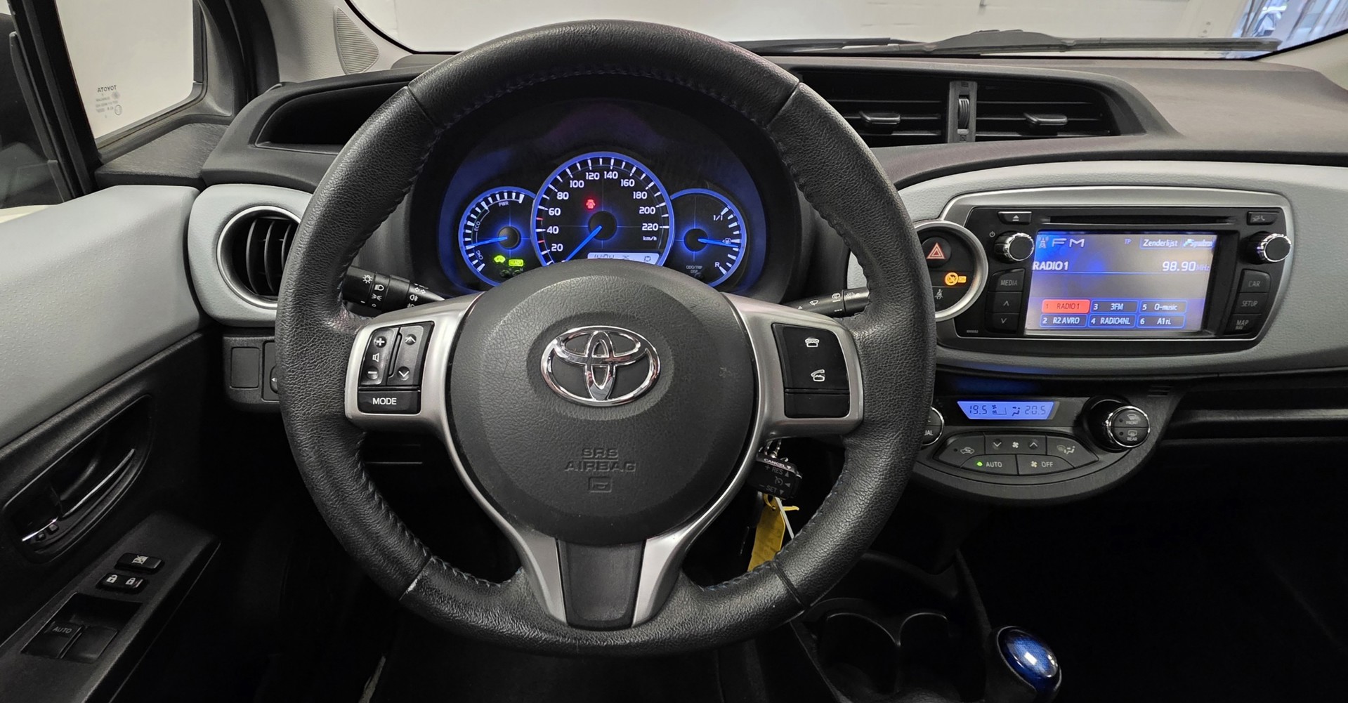 Foto van Toyota Toyota Yaris Hybrid