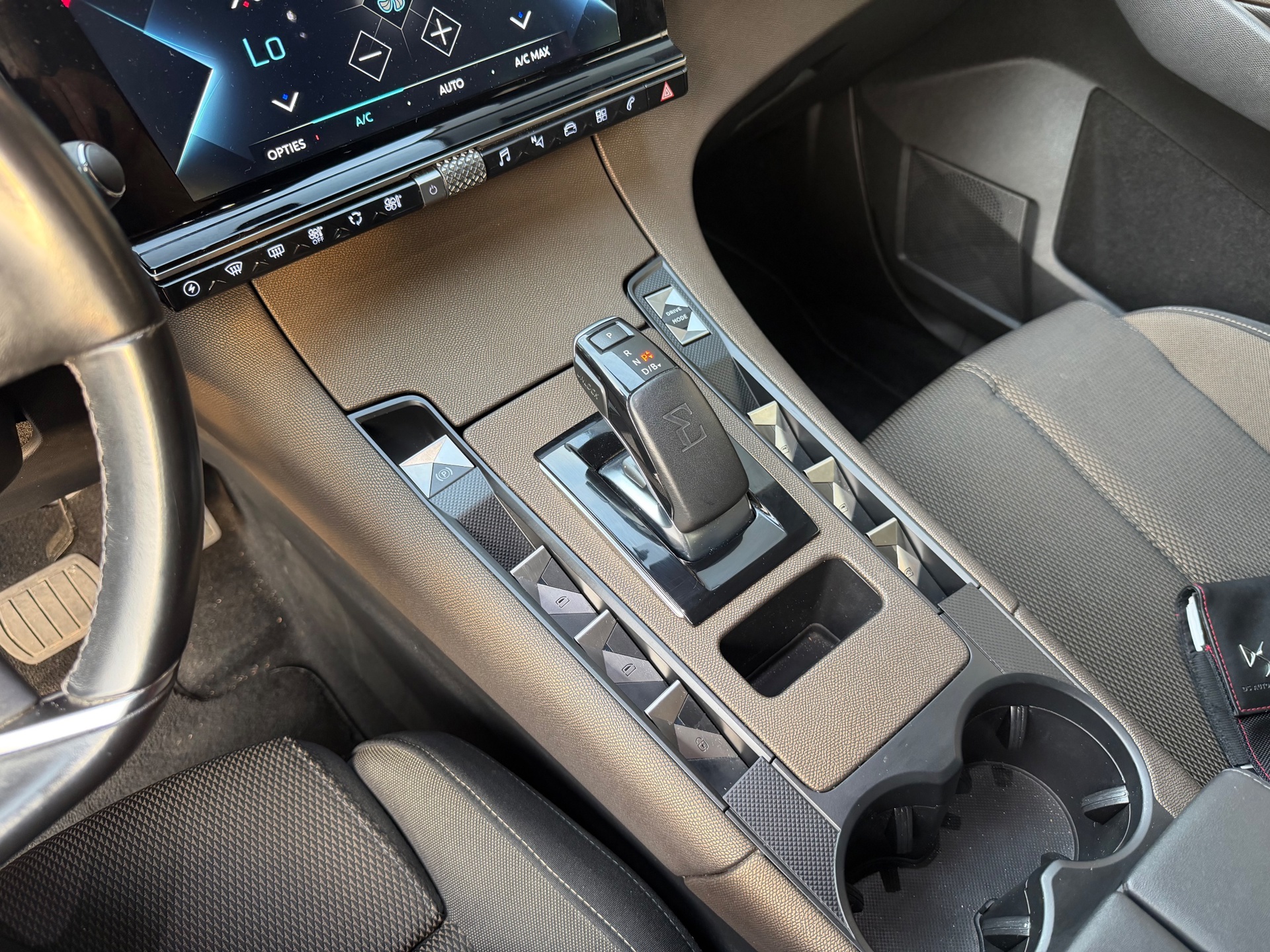 Foto van DS DS 7 Crossback