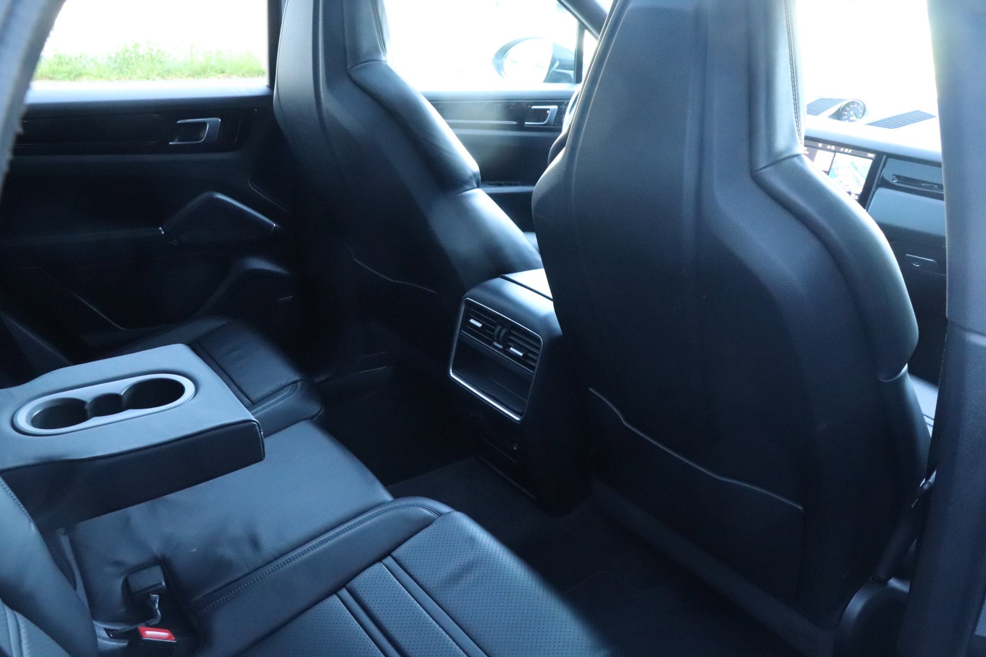 Foto van Porsche Cayenne E-hybrid