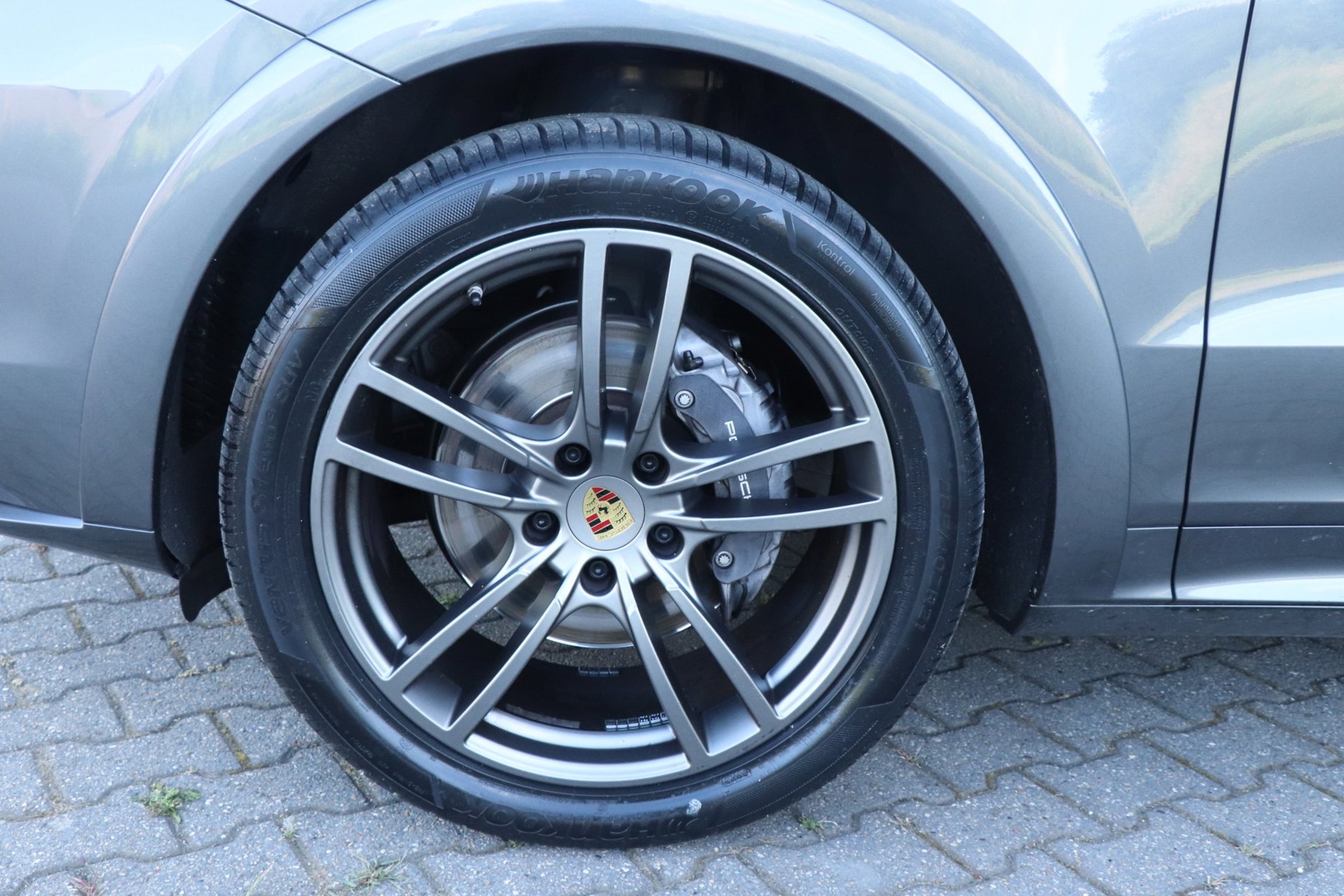 Foto van Porsche Cayenne E-hybrid