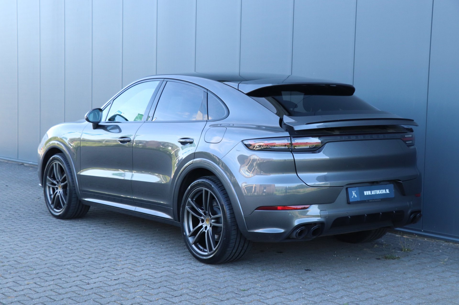 Foto van Porsche Cayenne E-hybrid