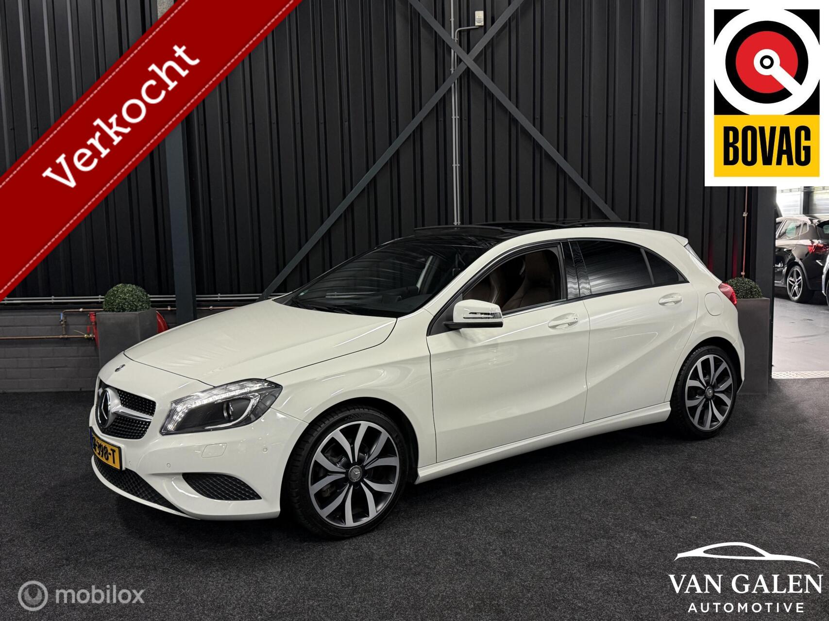 Mercedes-Benz A 180 180 Nieuwstaat Airco|PANO|Trekhaak| 2012 - voorkant