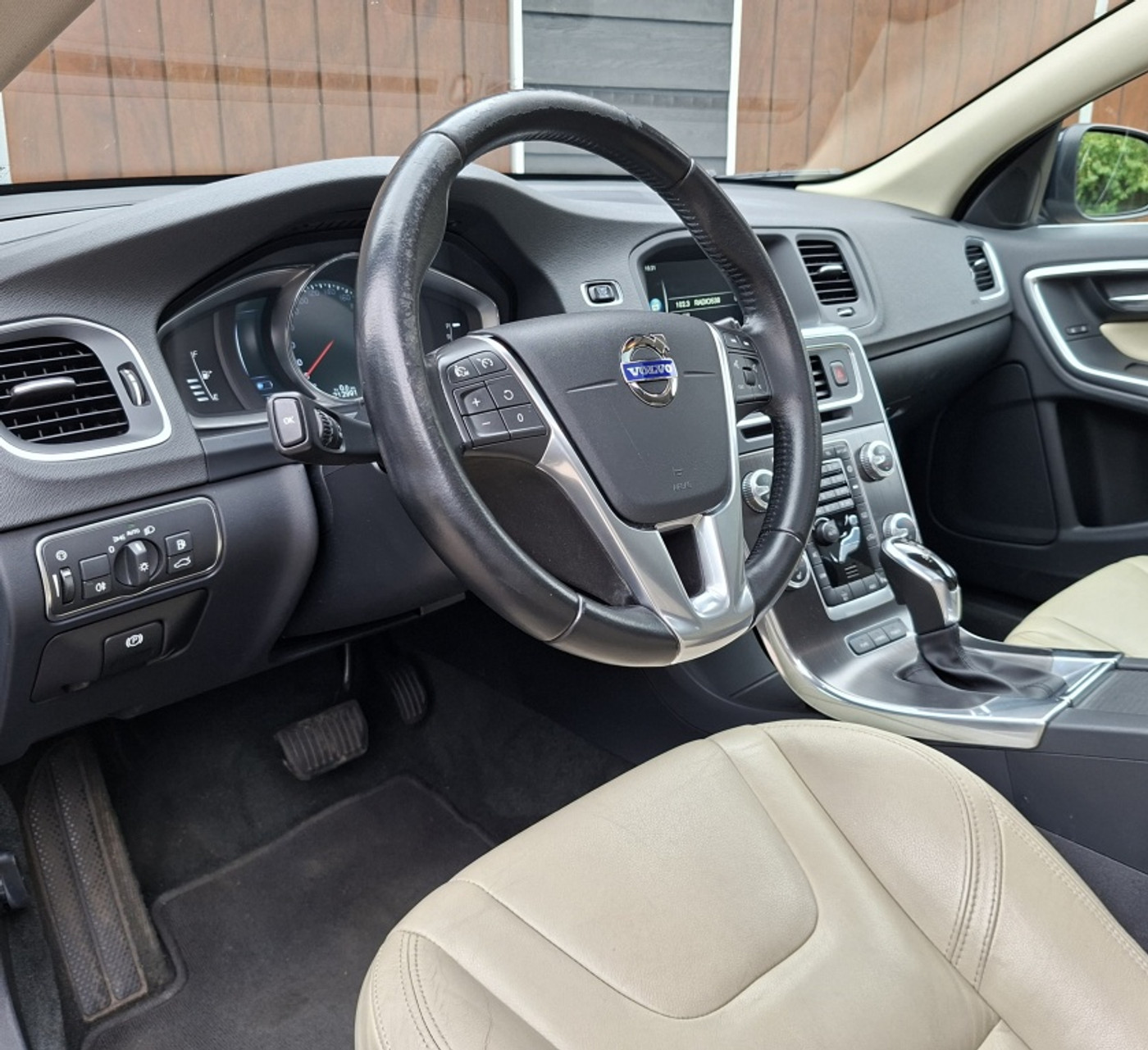 Foto van Volvo V60 Twin Engine