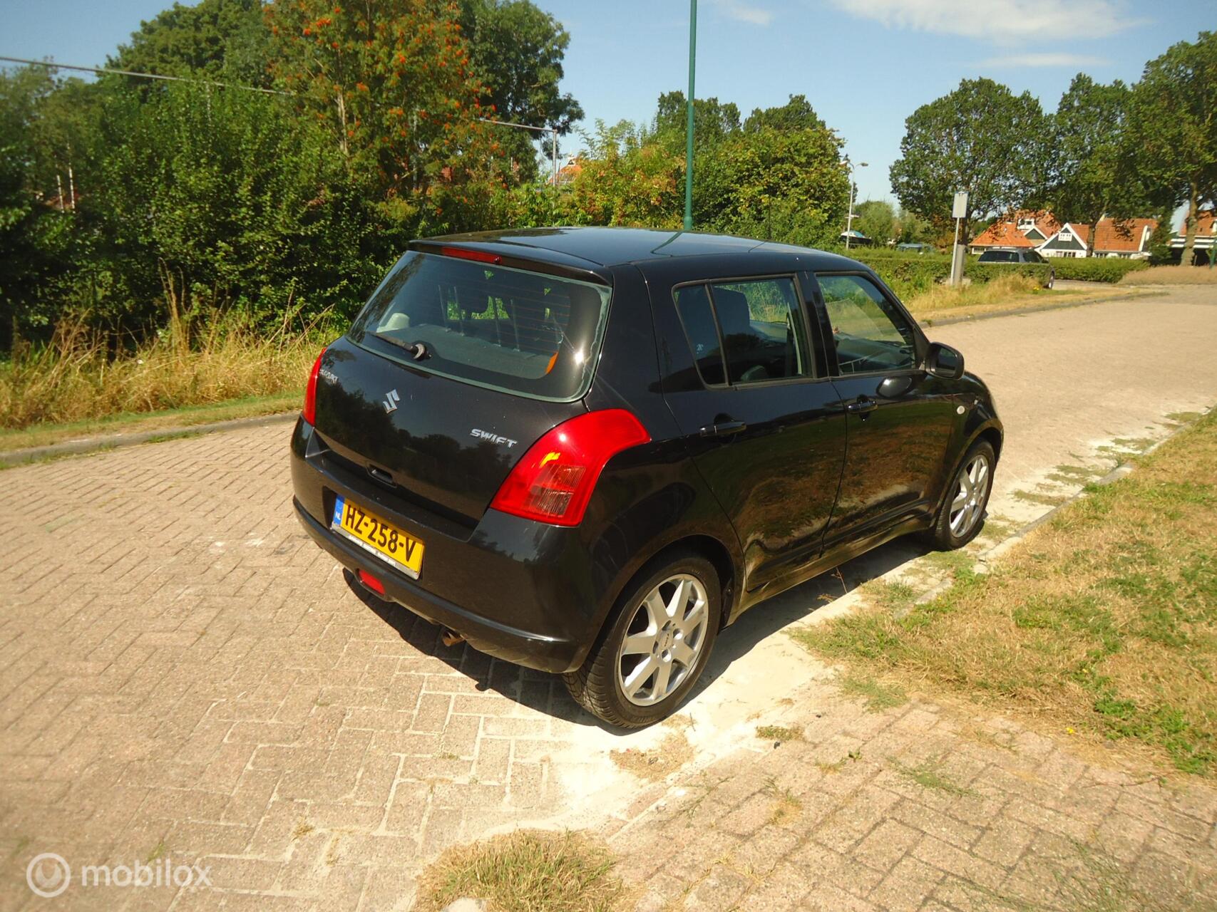 Foto van Suzuki Swift