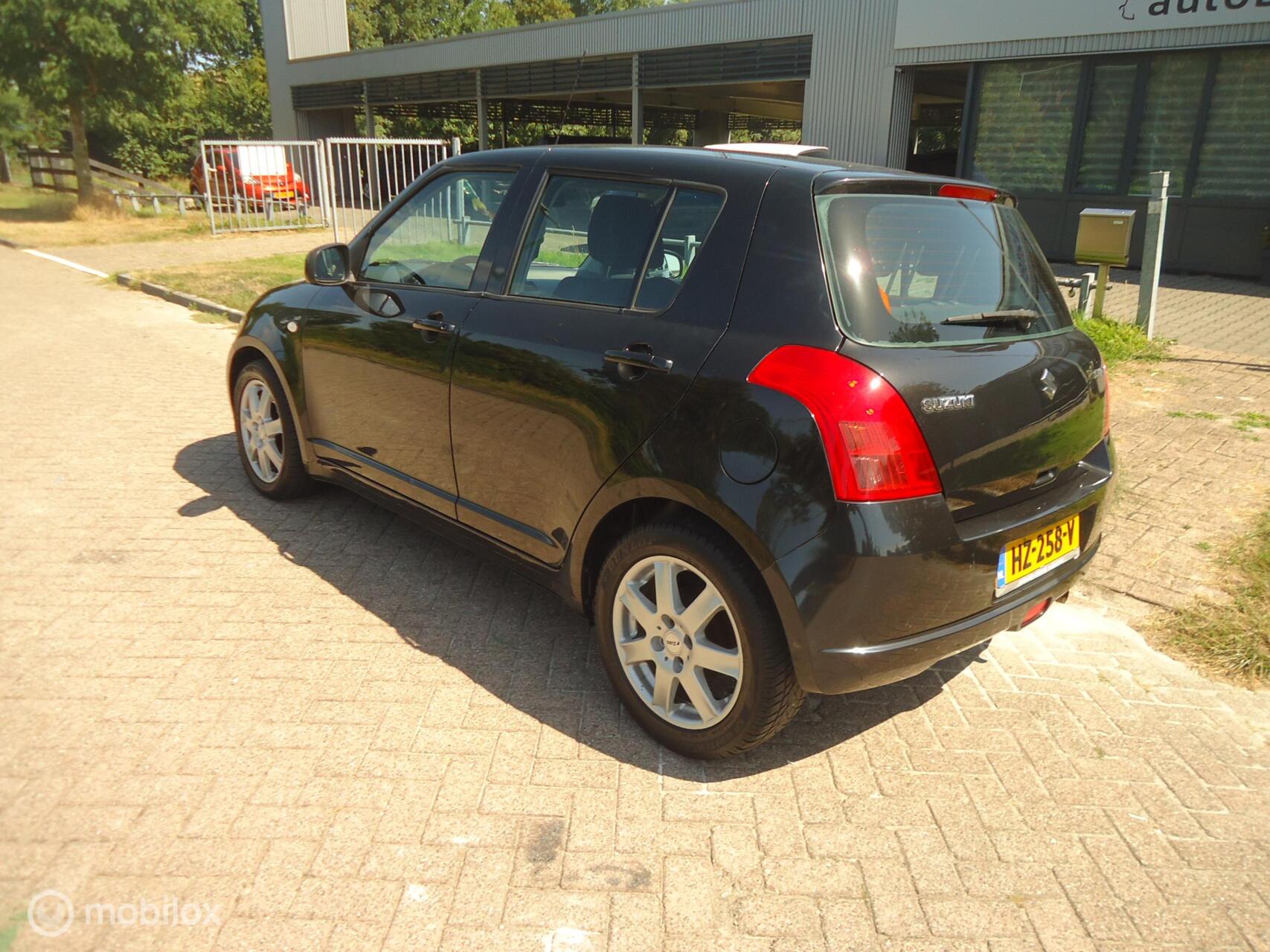 Foto van Suzuki Swift