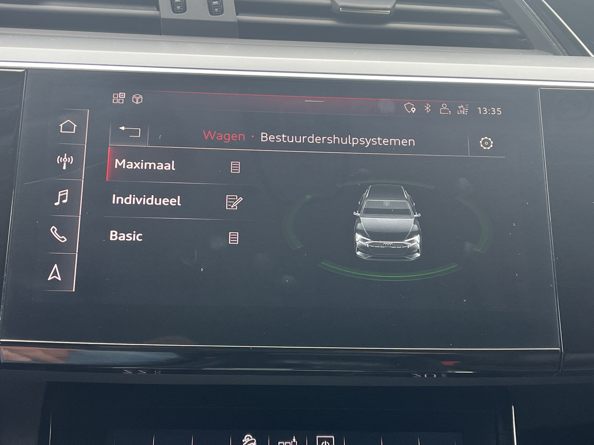 Foto van Audi E-tron